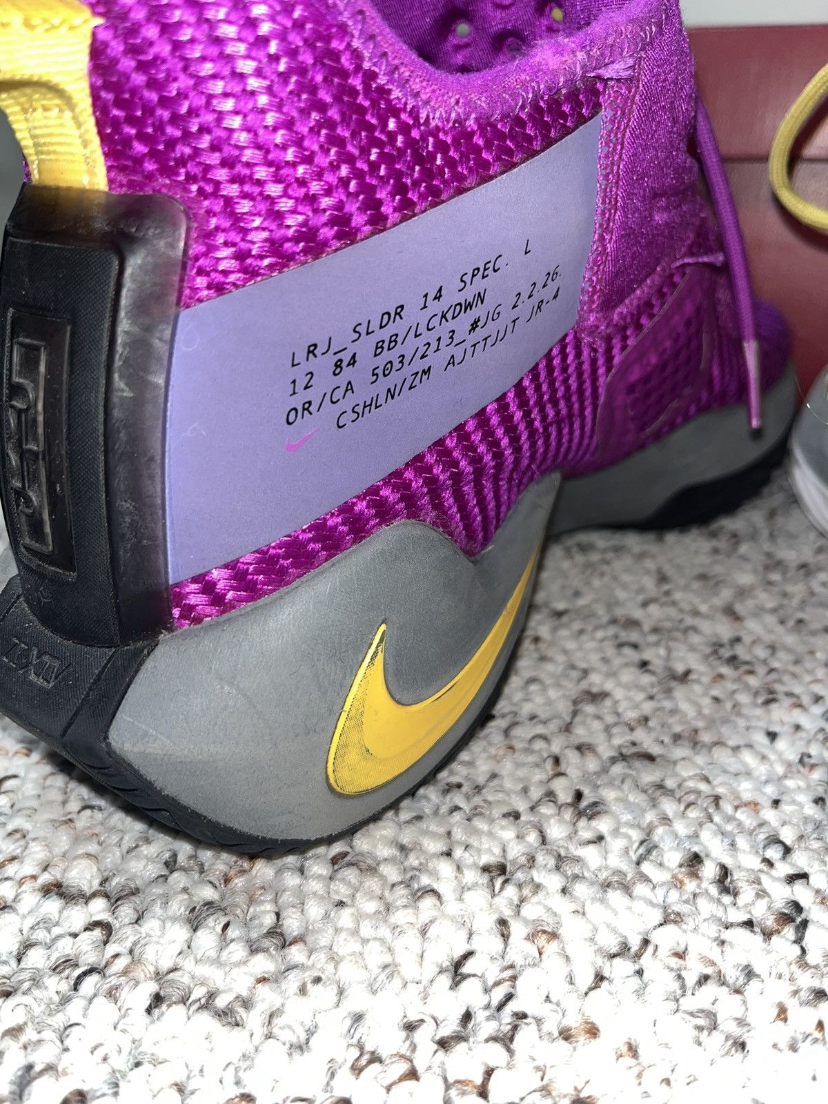 Nike Lebron Soilder 14 Purple Gold Size US 8.5 / EU 41-42 - 6 Thumbnail