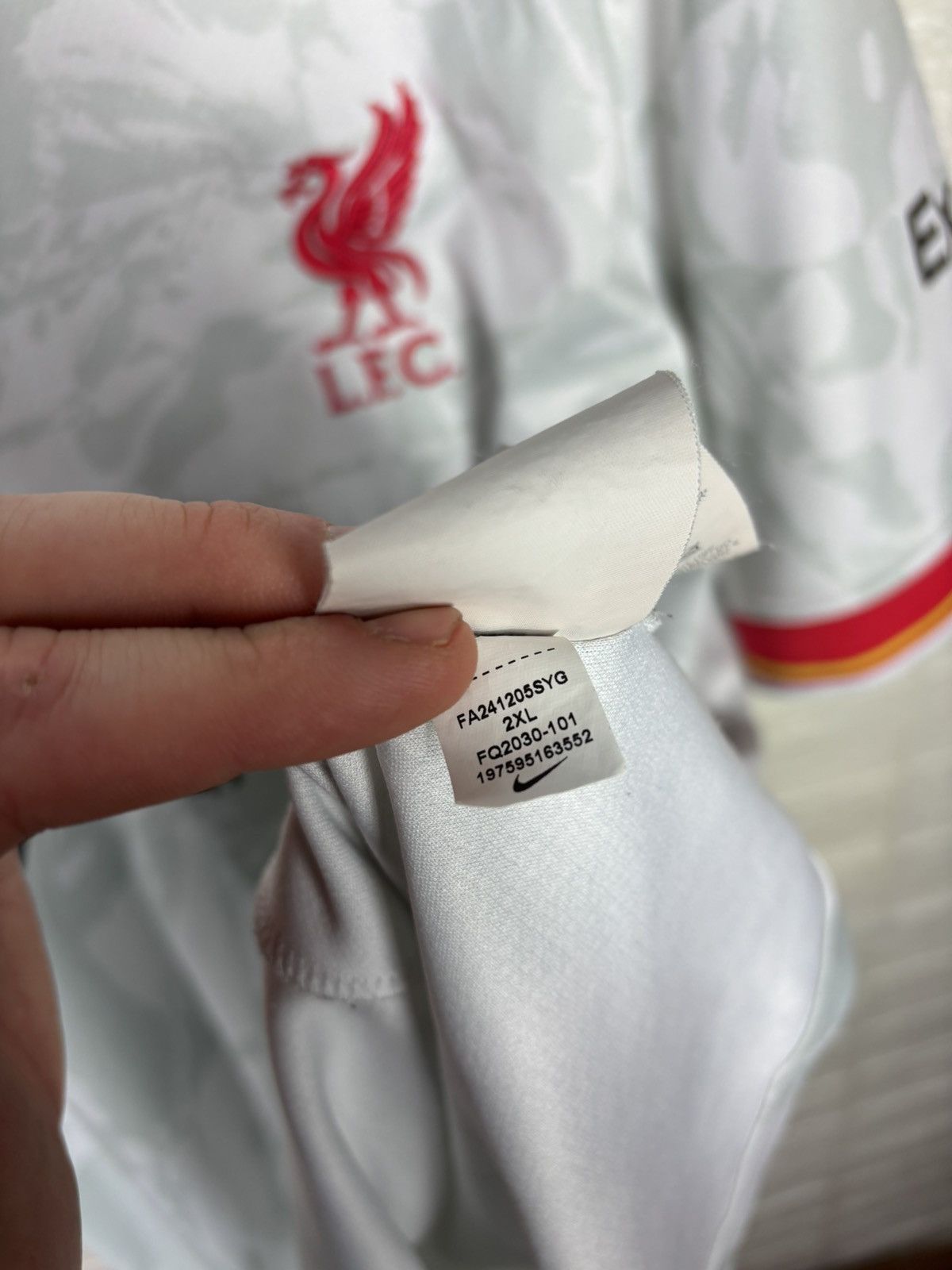 Nike LIVERPOOL 2024 2025 THIRD FOOTBALL SHIRT SOCCER JERSEY NIKE Size US XXL / EU 58 / 5 - 11 Thumbnail