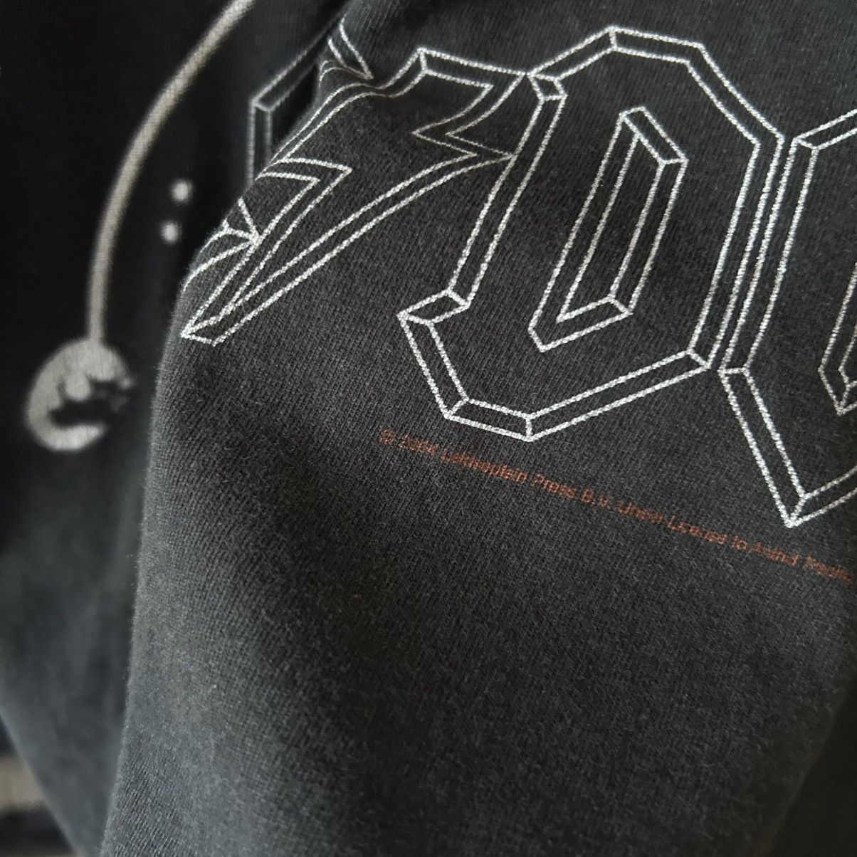 AC/DC Vintage AC/DC 2004 We Salute You Rock Band black tee size M Size US M / EU 48-50 / 2 - 5 Thumbnail