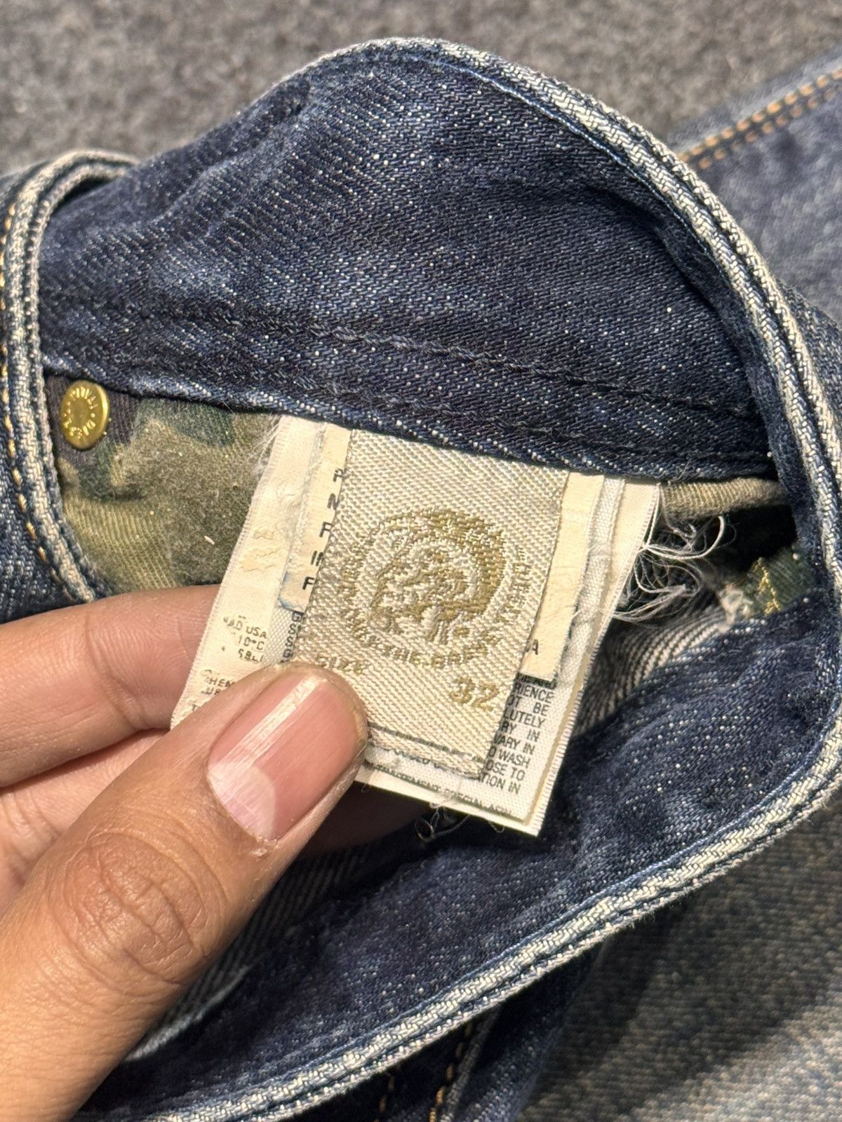 Diesel Title: Vintage Diesel Industry Denim Jeans - Distressed Wash Size US 32 / EU 48 - 6 Thumbnail