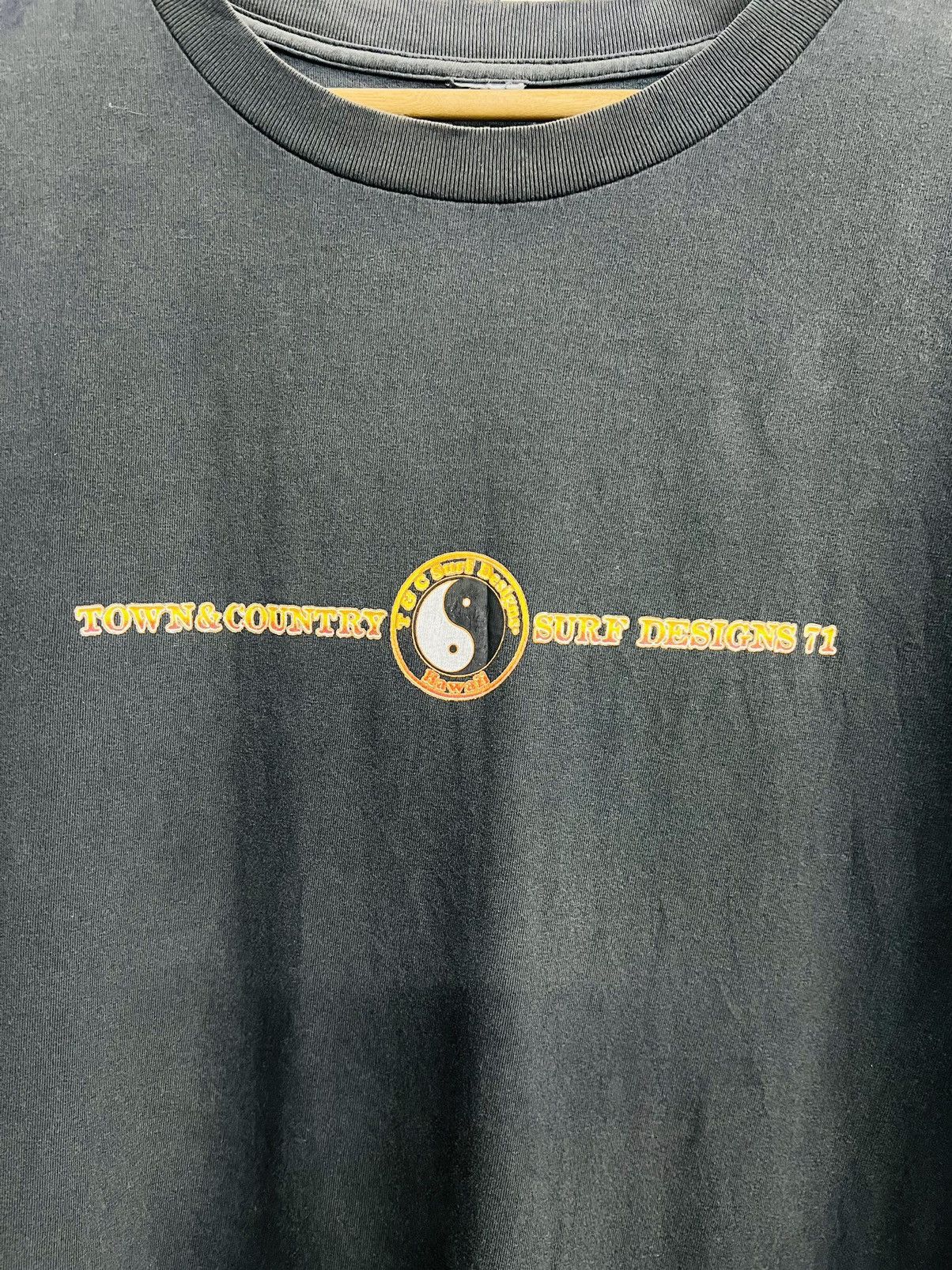 Vintage VINTAGE T&C SURF DESIGN HAWAII FLAME SPELL OUT TEE Size US L / EU 52-54 / 3 - 3 Thumbnail
