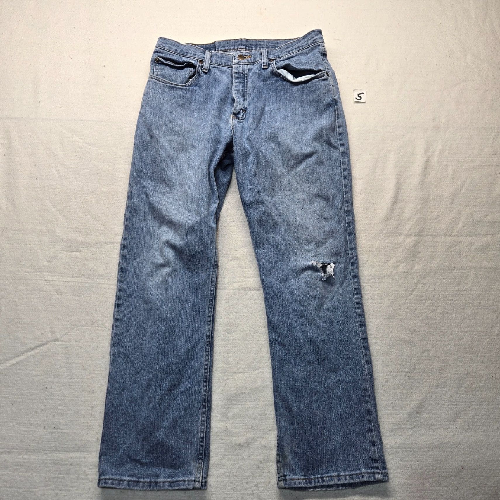 Wrangler VINTAGE Wrangler Jeans Denim Pants 100% Cotton Straight Leg Adult Mens 33 x 30 Blue 5-Pocket Design Band 9TRLAVS Regular Mens Jeans Size US 33 - 2 Thumbnail