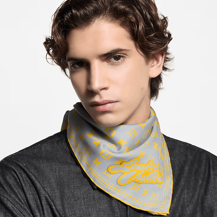 Louis Vuitton Monogram Glow Bandana Size ONE SIZE - 4 Thumbnail