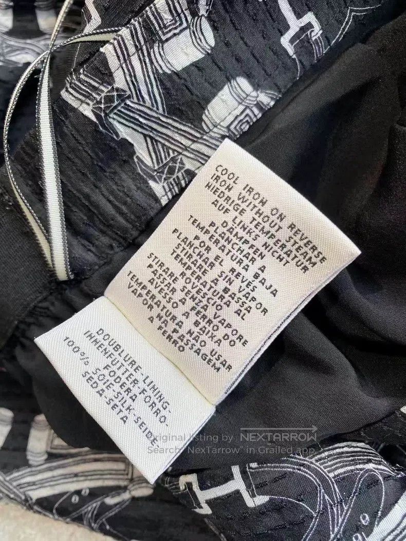 Hermes Hermes Silk Black Lock Closure Printed Full Print Mulberry Size 24" / US 00 / IT 34 - 7 Thumbnail