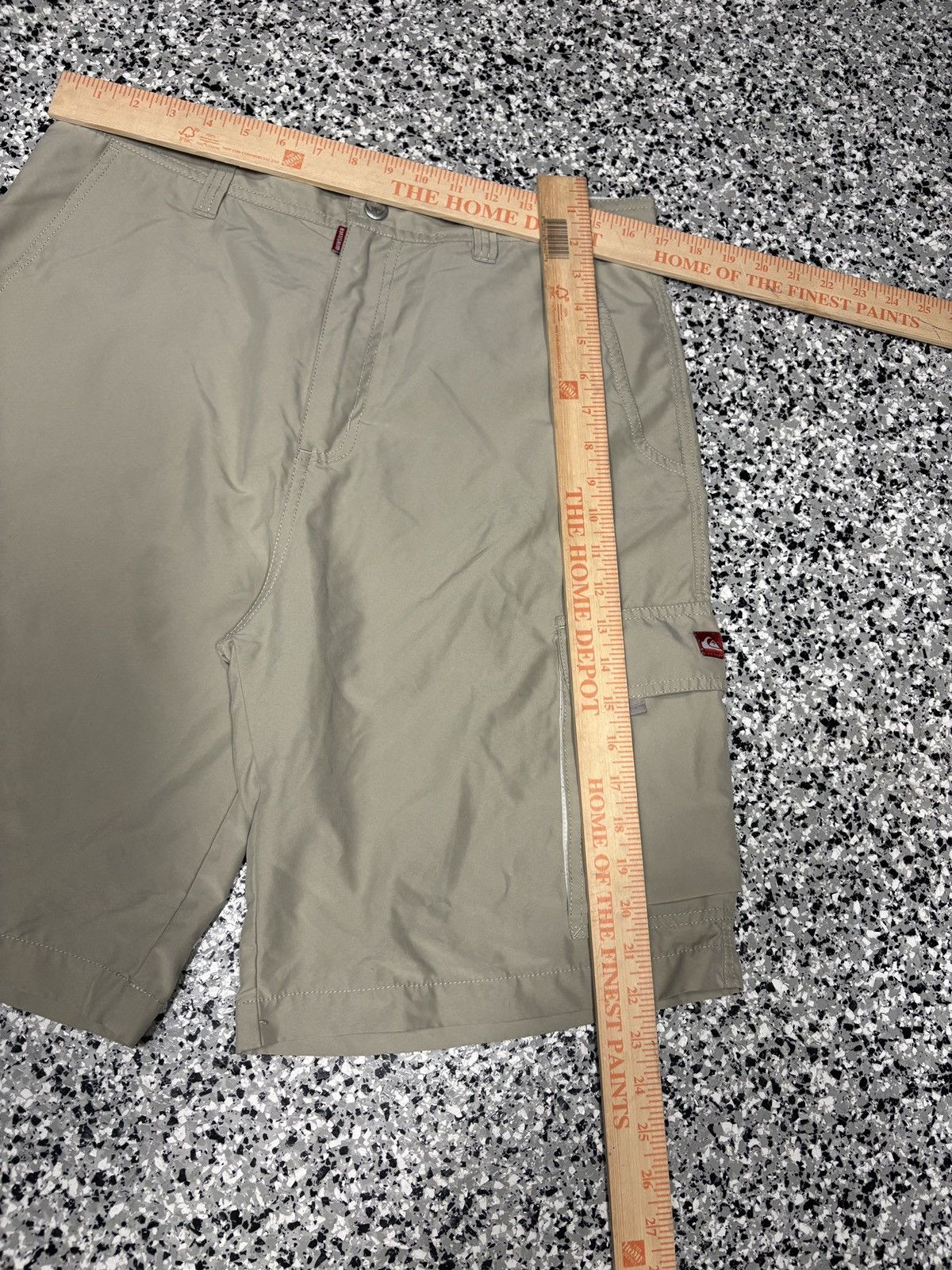 Quiksilver Vintage Y2K Quiksilver Tan Cargo Baggy Hybrid Shorts Size 34 Size US 34 / EU 50 - 5 Thumbnail