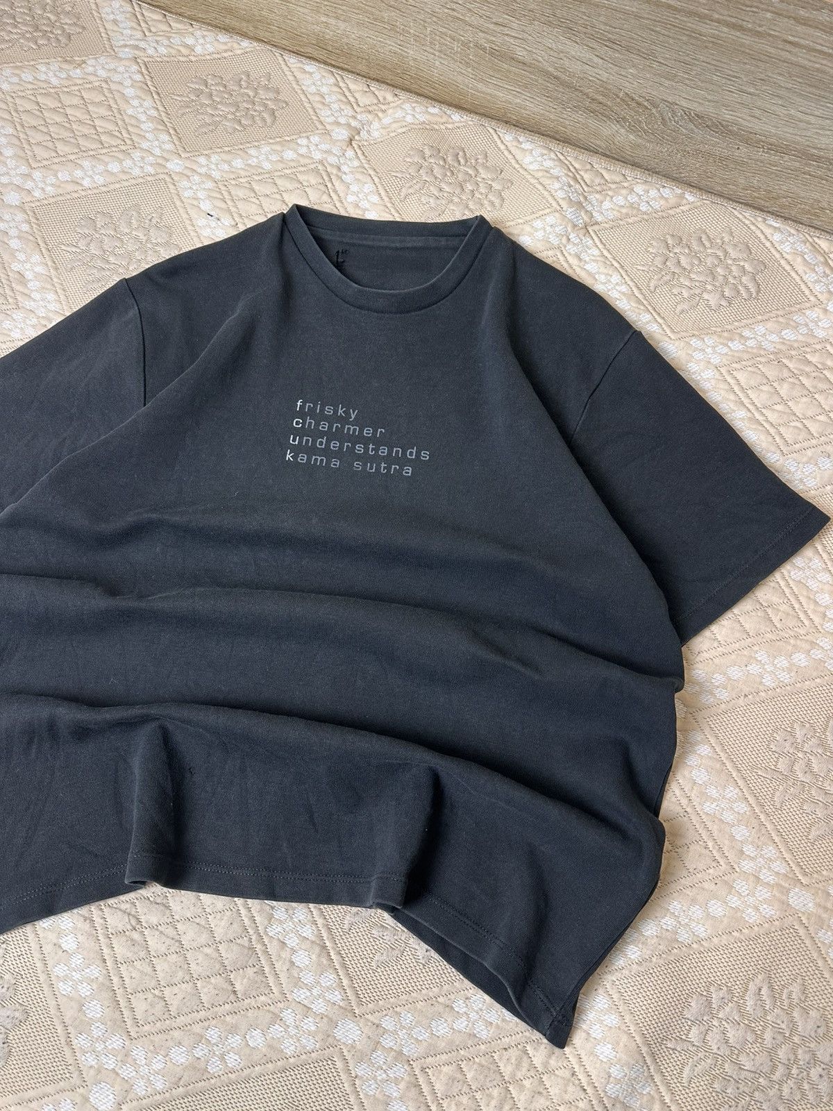 FCUK 🔥 FCUK FRENCH CONNECTION KAMASUTRA SIMPLE TEE SHIRT JAPAN Size US M / EU 48-50 / 2 - 1 Thumbnail