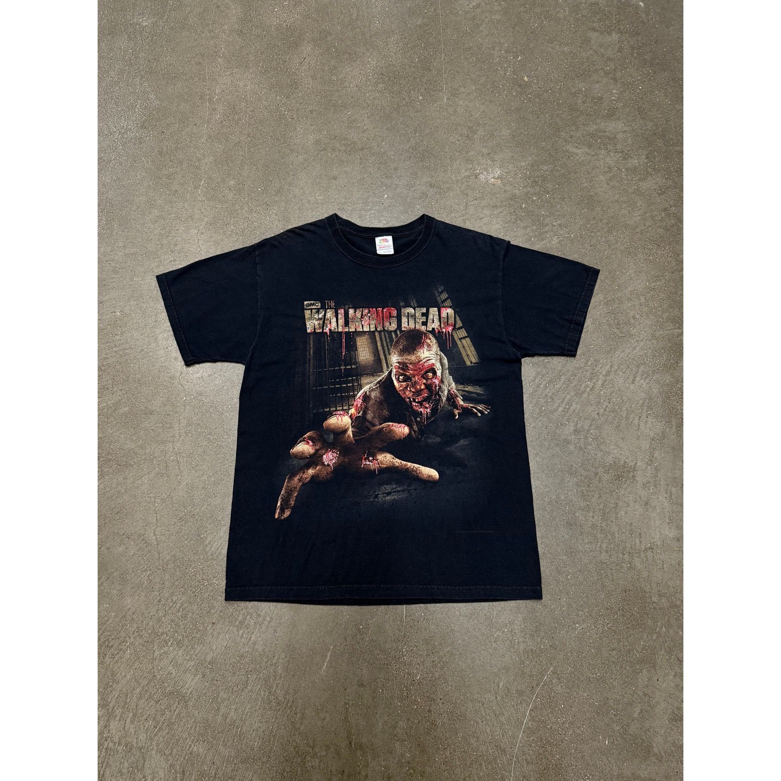 Vintage The Walking Dead AMC Promo Zombie T-shirt Size US L / EU 52-54 / 3 - 1 Thumbnail