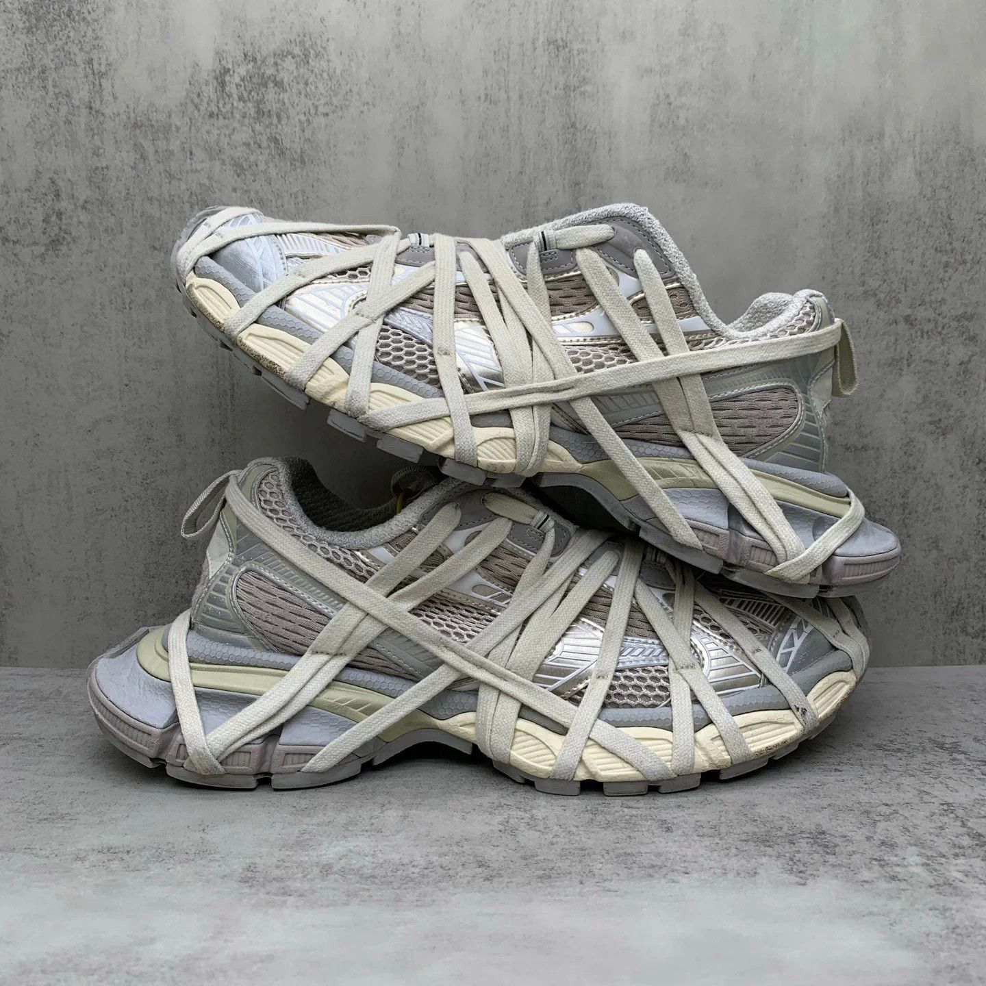 Balenciaga 3xl Balenciaga Crazy Laces Dad Shoes 42 98 New Size US 9 / EU 42 - 2 Thumbnail