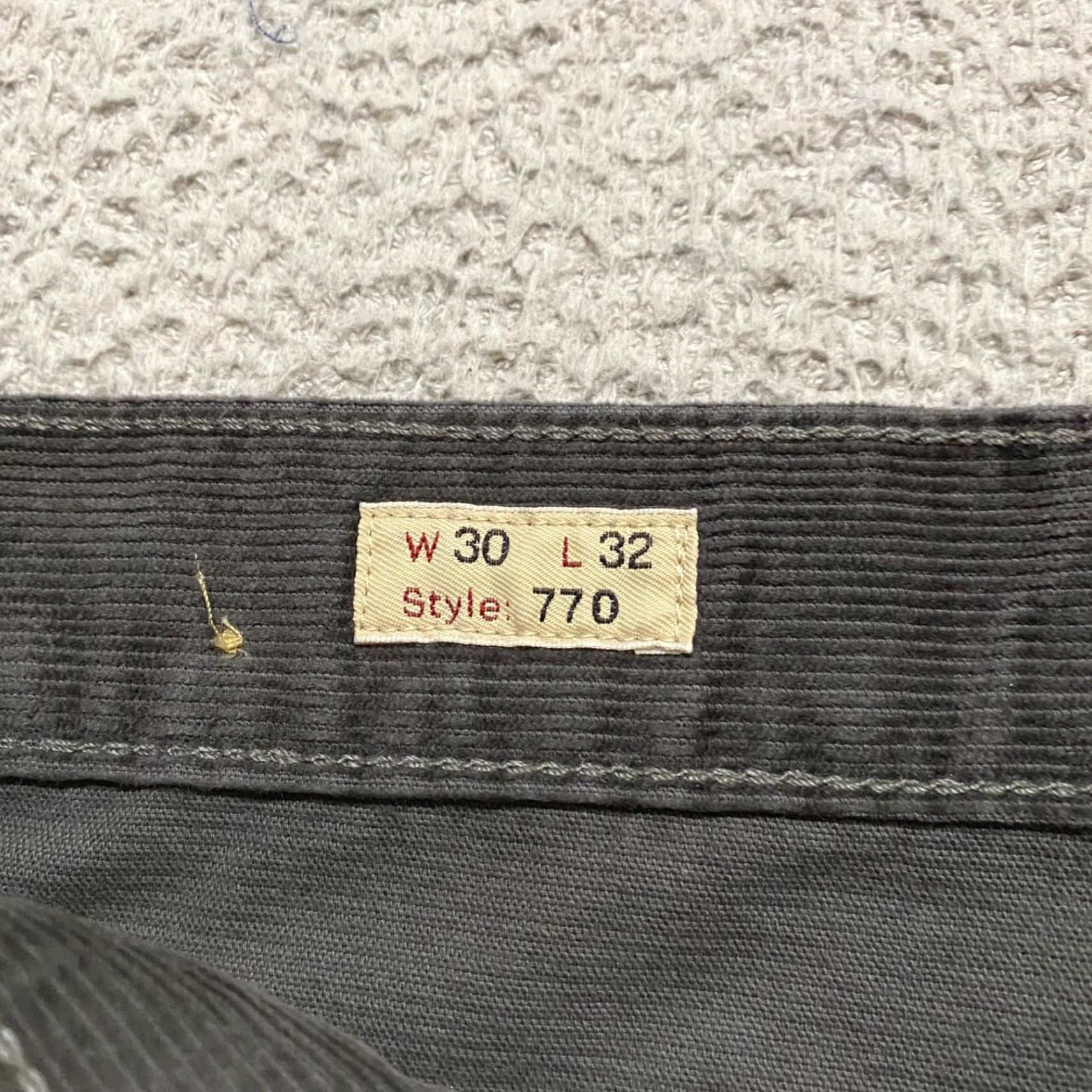 J.Crew J. Crew Mens 30x32 Corduroy Jeans Gray Medium Wash 770 Straight Mid Rise Jeans Men's Corduroy 30 32 Gray Medium Wash 770 Straight Mid Rise Size US 30 / EU 46 - 4 Thumbnail