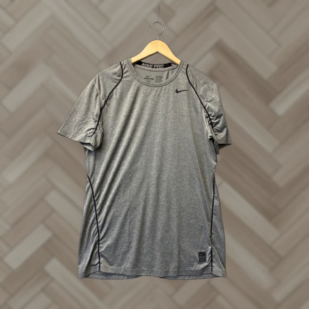 Nike Nike Pro Dri-Fit T-Shirt Men Large Gray Athletic Training Shortsleeve Crew Neck Logo Swoosh Size US L / EU 52-54 / 3 - 1 Thumbnail