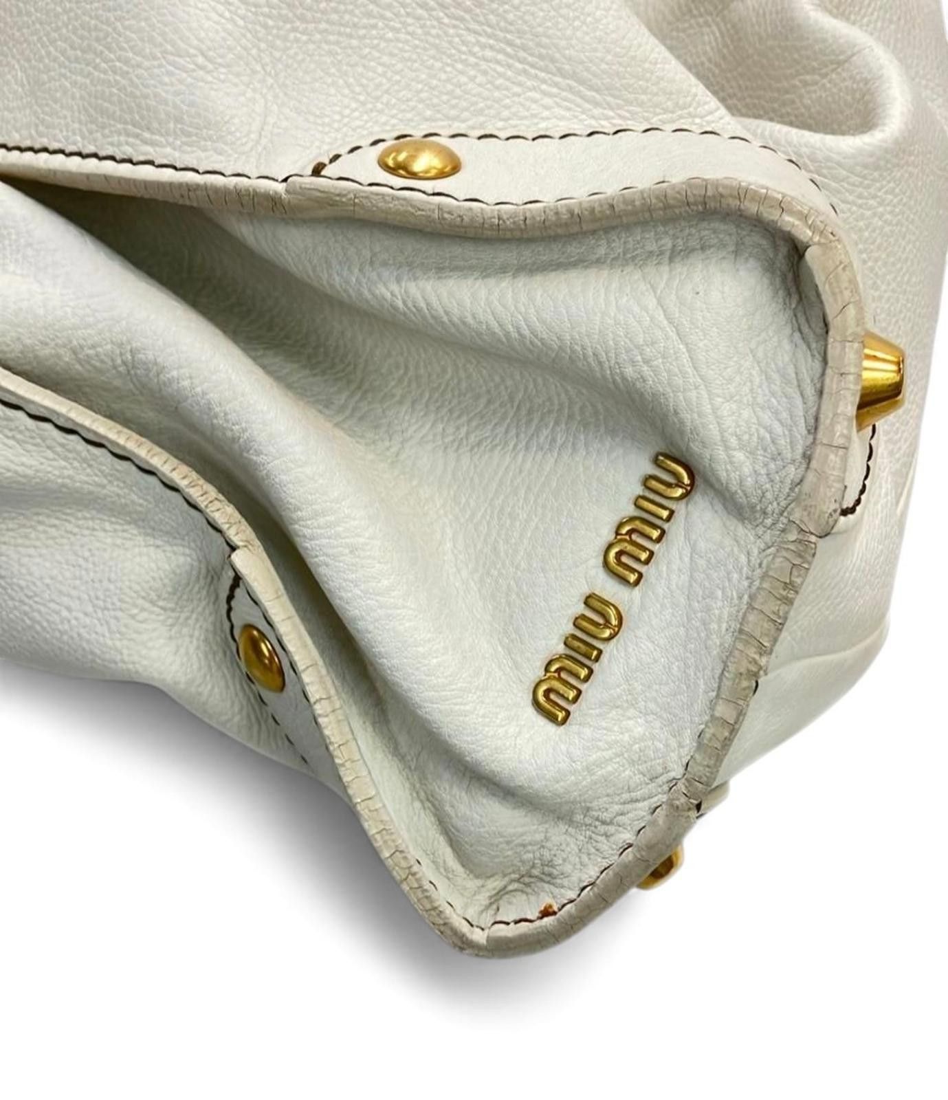 Miu Miu Miu Miu - White Leather Handbag with Gold Hardware Size ONE SIZE - 9 Thumbnail