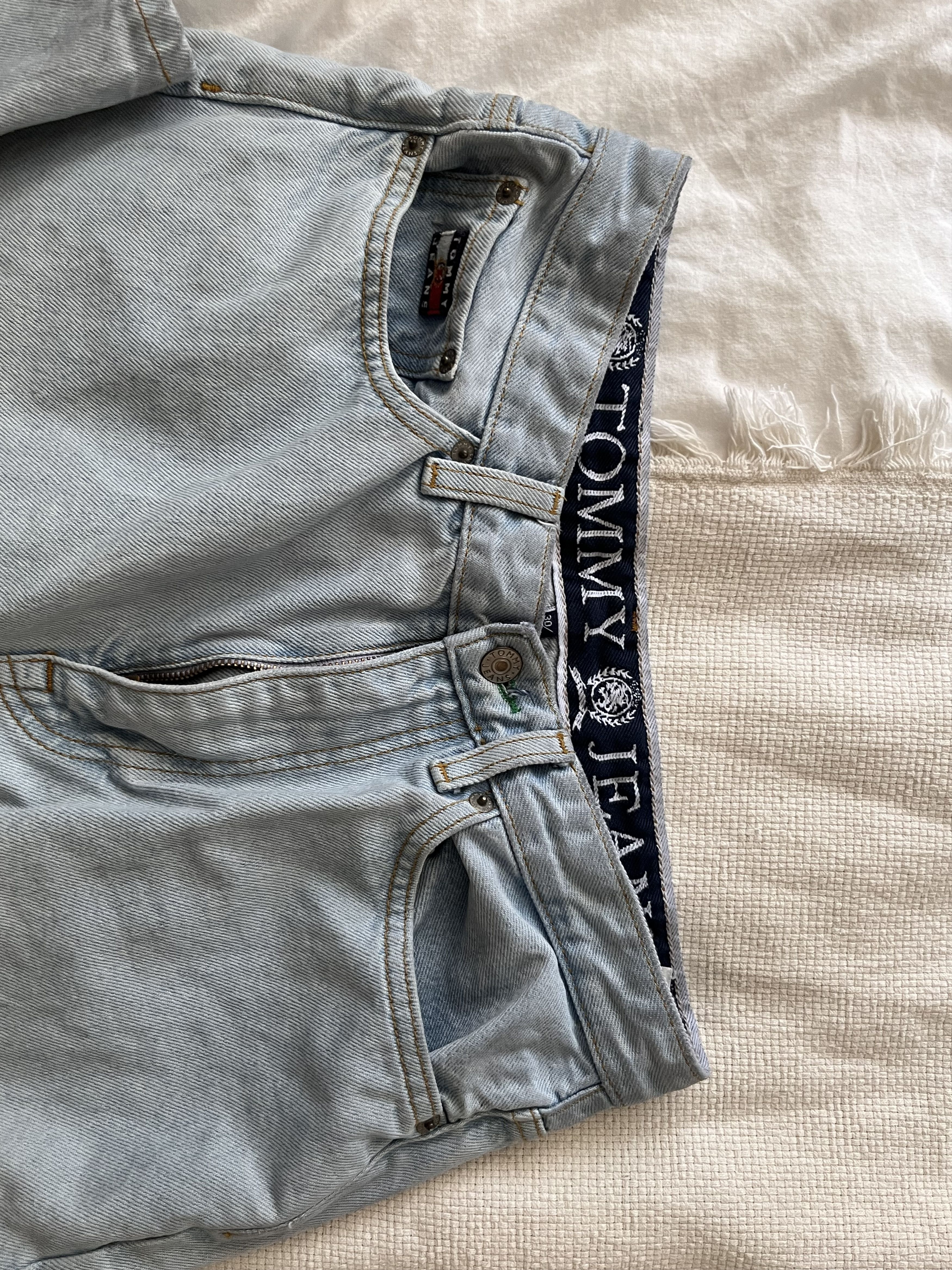 Tommy Hilfiger Tommy Hilfiger TJW mom jeans W16 Size 30" / US 8 / IT 44 - 2 Thumbnail