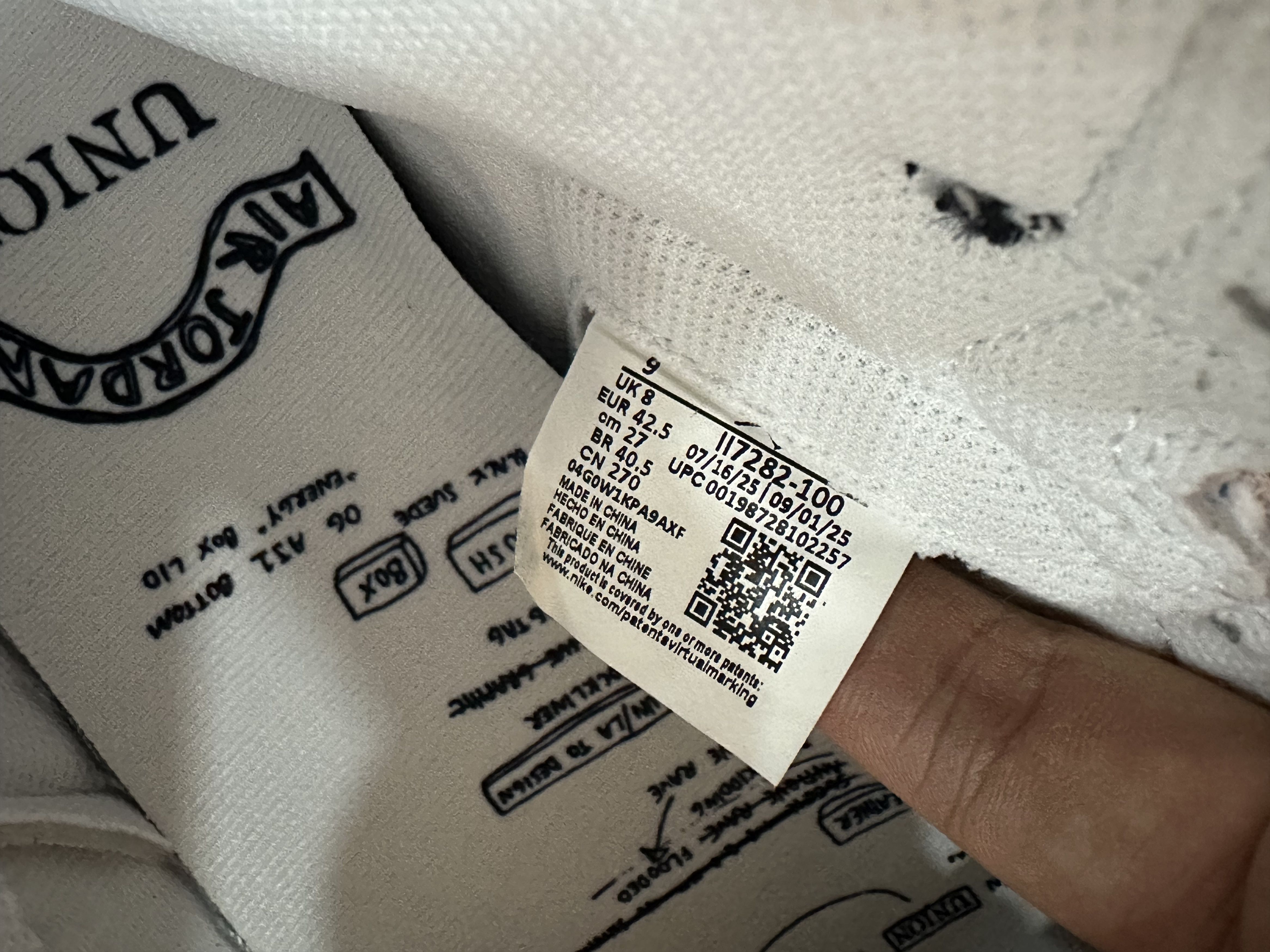Fragment Design × Nike Jordan 1 Retro High OG SP Fragment x Union LA White Black Size US 9 / EU 42 - 14 Thumbnail