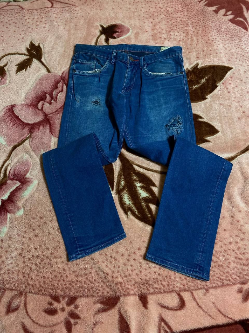 Tommy Hilfiger Vintage Y2K Tommy Hilfiger Embroidered Distressed Jeans Size US 33 - 15 Thumbnail