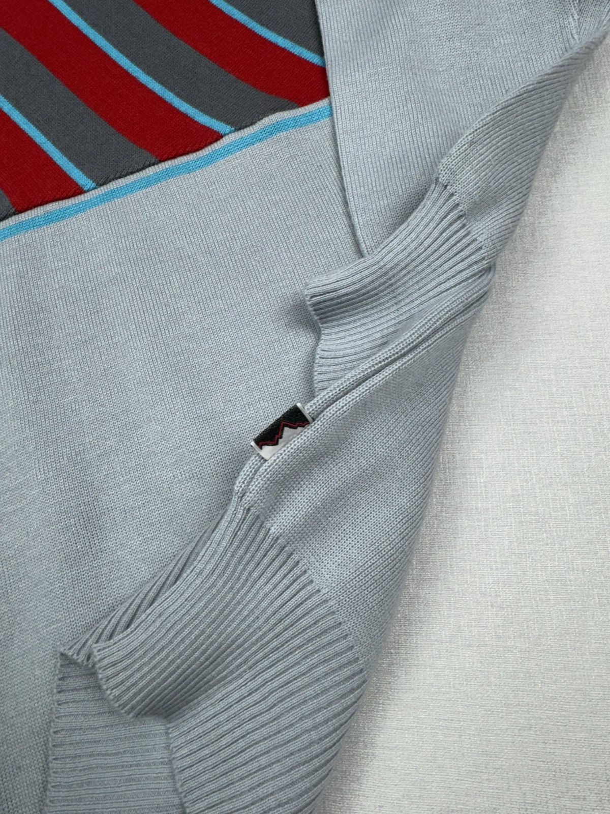 Nevica × Vintage Men’s Vintage NEVICA Ski Crew Neck Sweater size 1/S Size US S / EU 44-46 / 1 - 4 Thumbnail