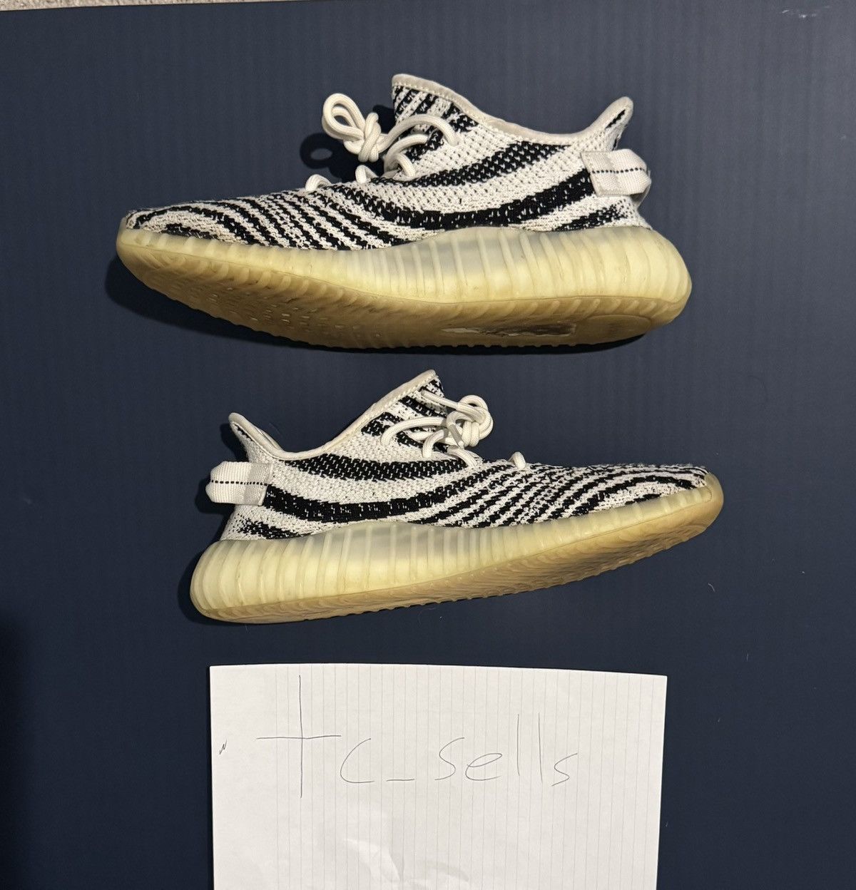 Adidas × Kanye West Adidas Yeezy 350 V2 Zebra Size US 9 / EU 42 - 2 Thumbnail
