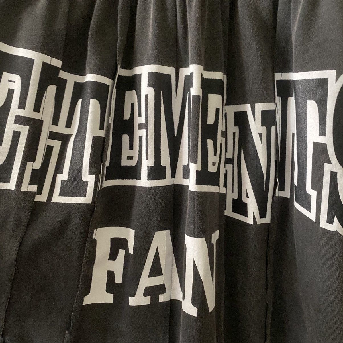 Vetements NWT Fall23 Deconstructed Fan Sweatpants Size US 32 / EU 48 - 9 Thumbnail