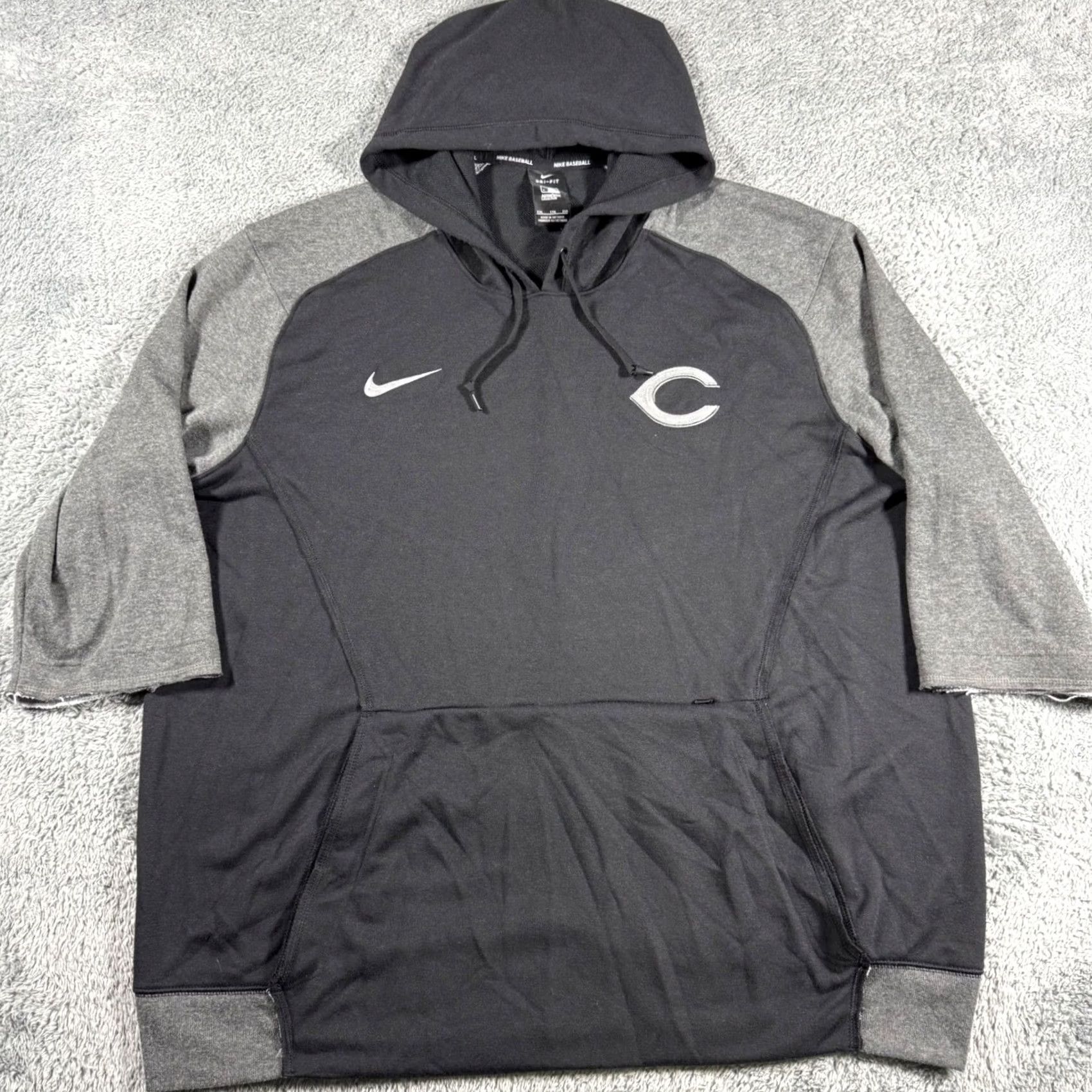Nike Nike MLB Chicago Cubs Sleeveless Hoodie Mens 2XL Black Pockets Dri-FIT Athletic Logo Embroidered Kangaroo Pocket 3/4 Sleeve Varsity Style Size US XXL / EU 58 / 5 - 2 Thumbnail