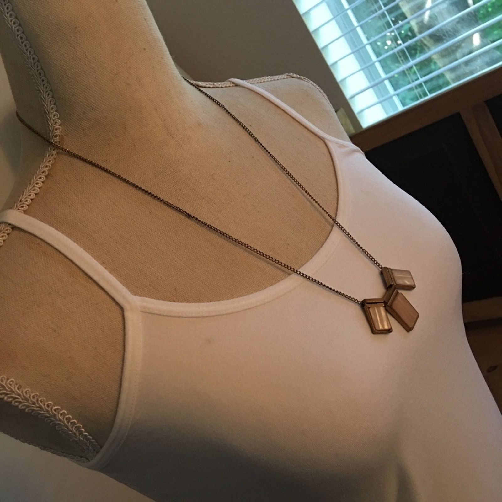 Vintage Vintage 90s faux abalone shell pendant necklace Size ONE SIZE - 2 Thumbnail