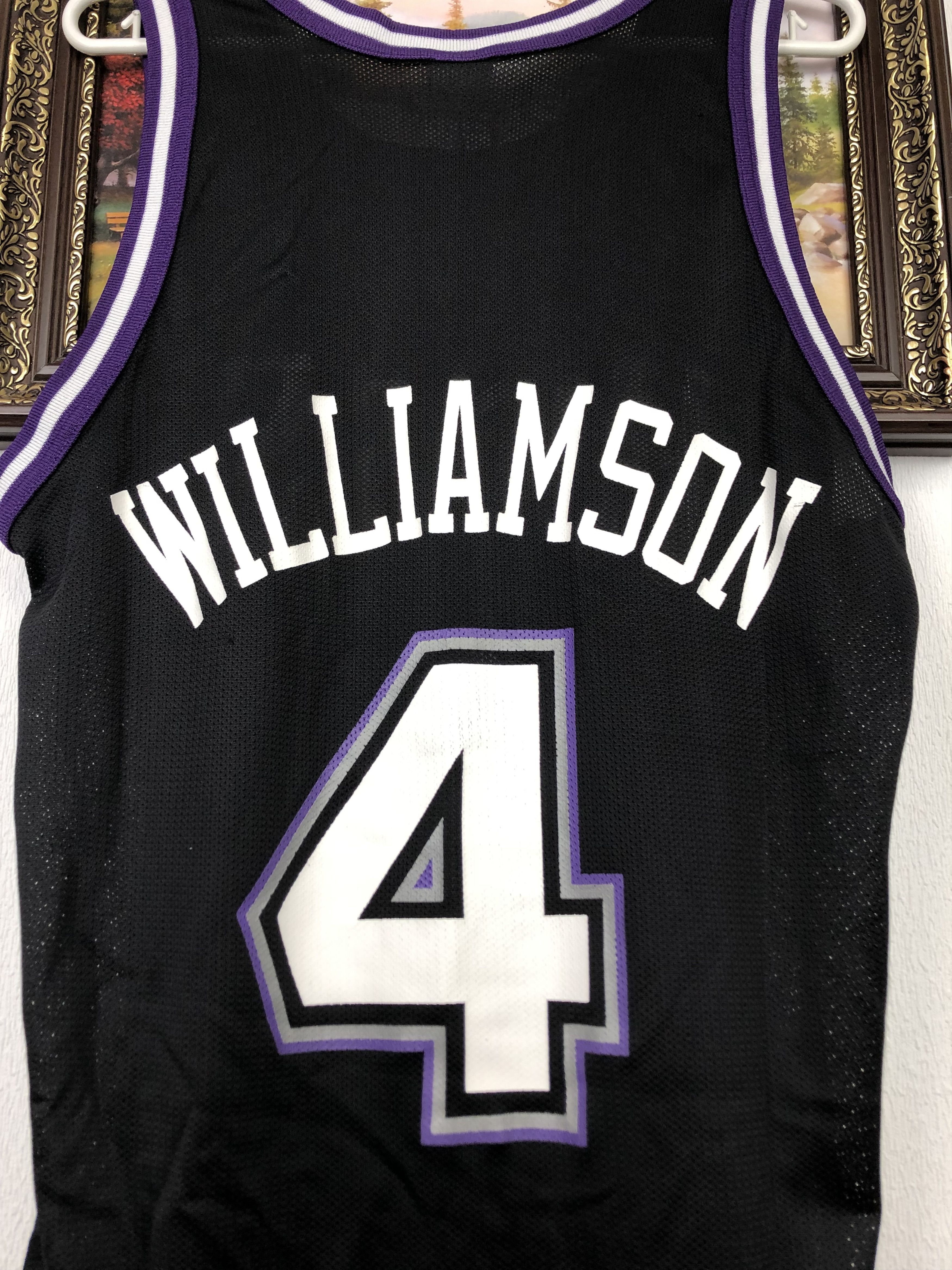 Champion Vintage 90's Corliss Williamson #4 Sacramento Kings Champion Size US M / EU 48-50 / 2 - 10 Thumbnail