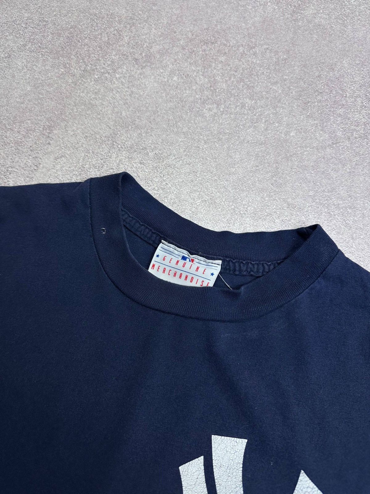 New York Yankees Vintage 90s New York Yankees Majestic Boxy T-shirt m Size US M / EU 48-50 / 2 - 3 Thumbnail