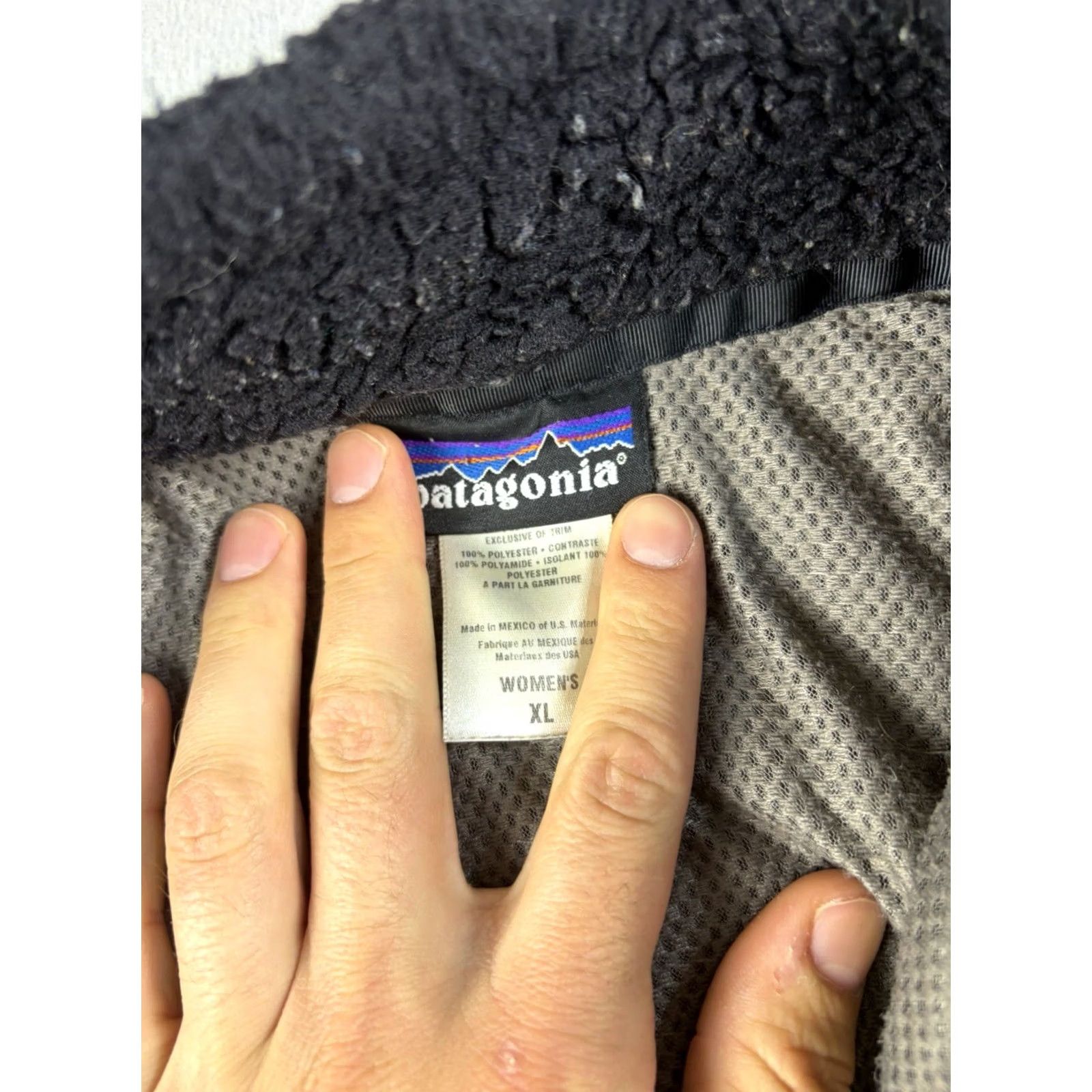 Patagonia Patagonia Deep Pile Vest Women’s XL Black Full Zip Fleece Outdoors Size XL / US 12-14 / IT 48-50 - 5 Thumbnail