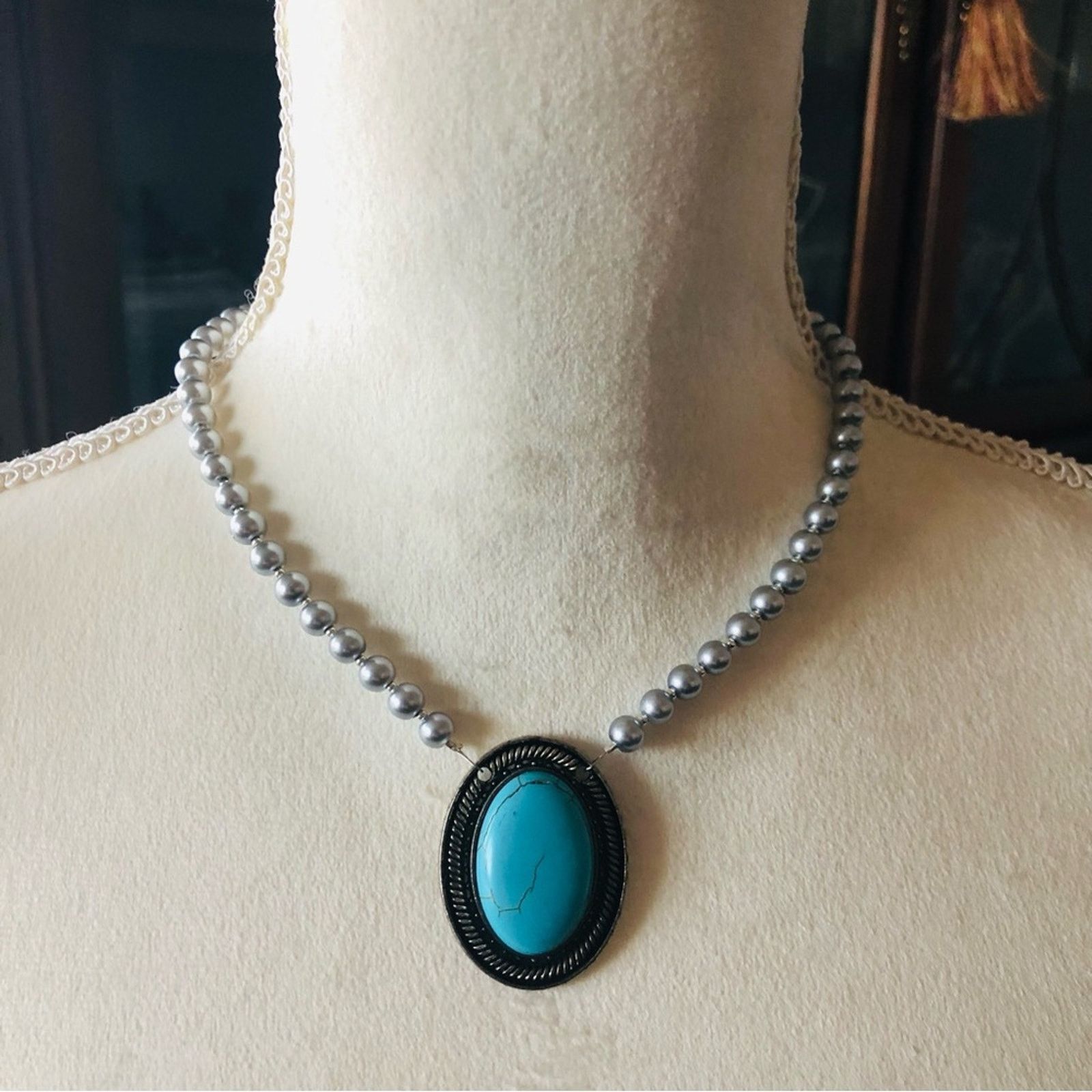 Handmade Handcrafted repurpose oval turquenite pendant Pearl necklace Size ONE SIZE - 2 Thumbnail