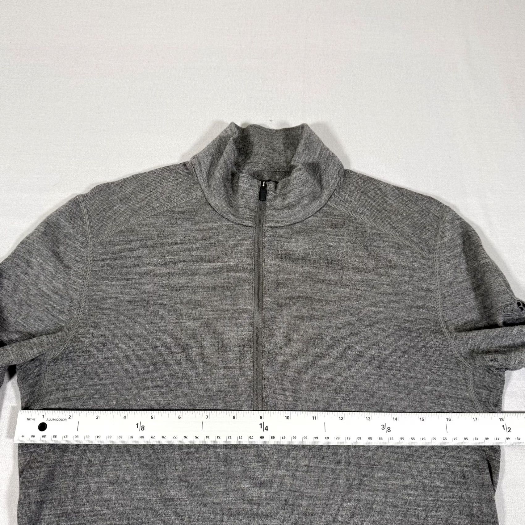 Icebreaker Icebreaker Shirt Mens Small Gray Merino Wool 1/4 Zip Sweater Base Layer Hike Size US S / EU 44-46 / 1 - 4 Thumbnail
