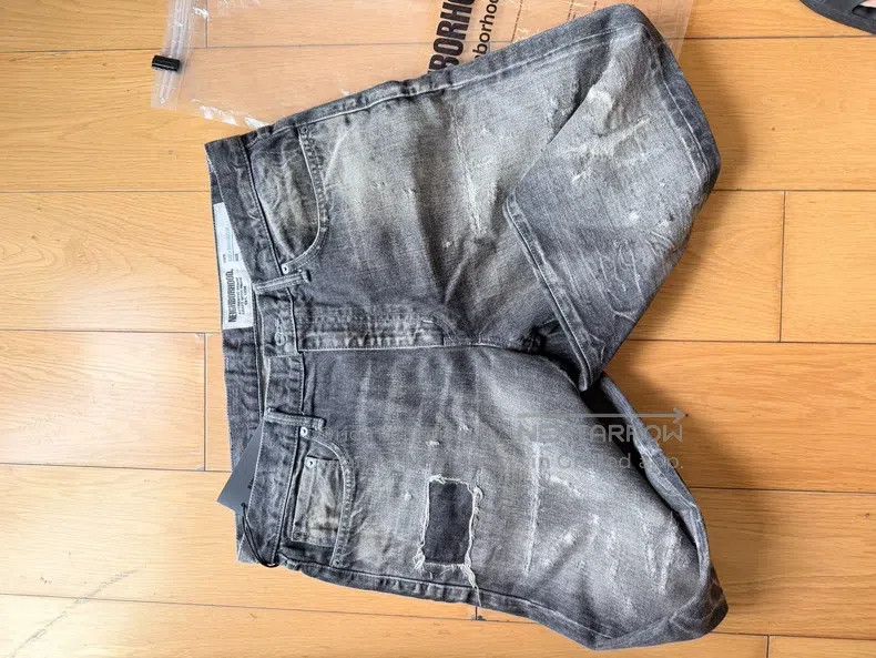 Neighborhood Neighborhood size L Jeans Size US 27 - 2 Thumbnail
