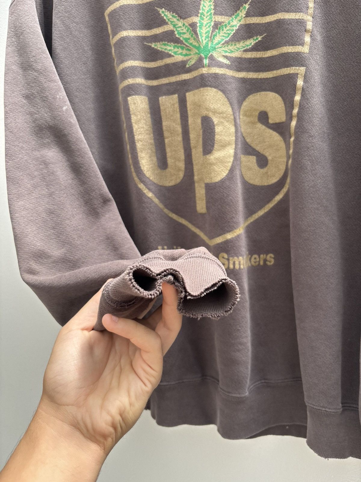 Vintage UPS United Pot Smokers Crewneck Size US L / EU 52-54 / 3 - 9 Thumbnail