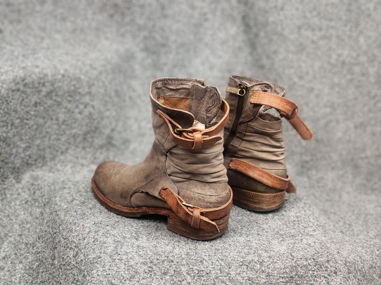 A.S.98 A.S.98 Design mummy Leather faded Ankle Zip Strap Boots Size US 9 / IT 39 - 11 Thumbnail