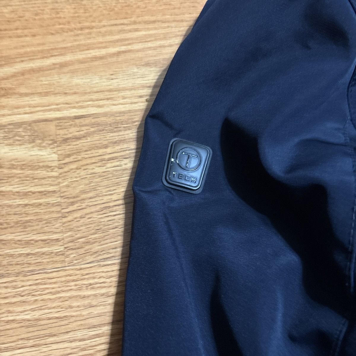 Tumi Tumi T-Tech Jacket Men's Medium Hooded Packable Size US M / EU 48-50 / 2 - 6 Thumbnail