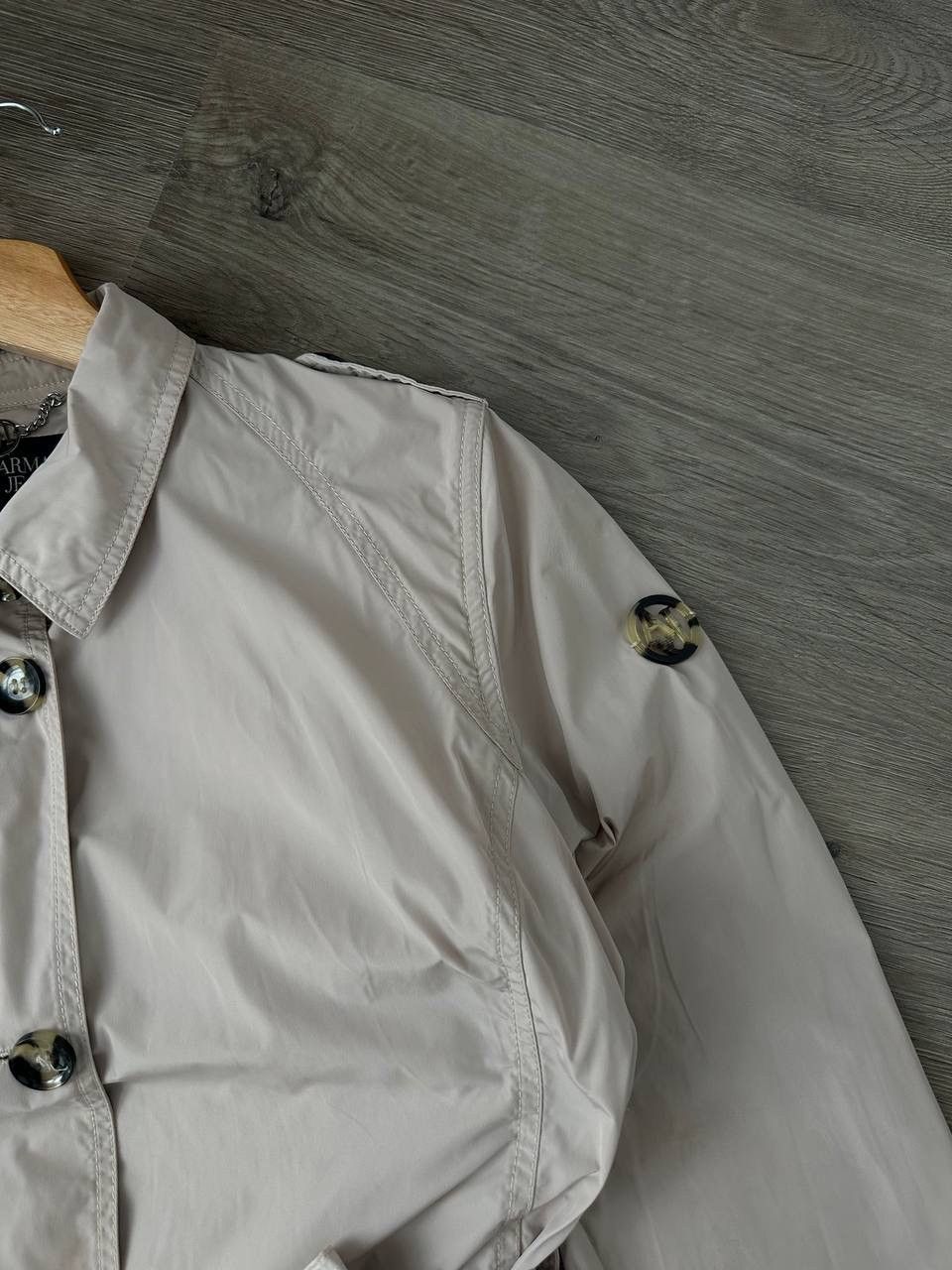 Armani × Vintage Vintage Armani Jeans Nylon Beige Coats Womens Jacket Size M / US 6-8 / IT 42-44 - 9 Thumbnail