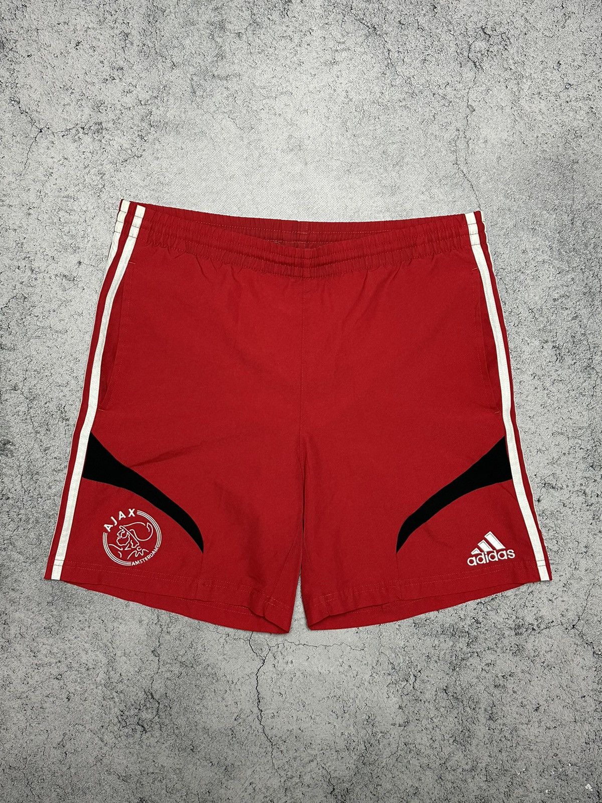 Adidas Adidas Ajax Amsterdam Football Soccer Red Shorts Size US 32 / EU 48 - 1 Thumbnail