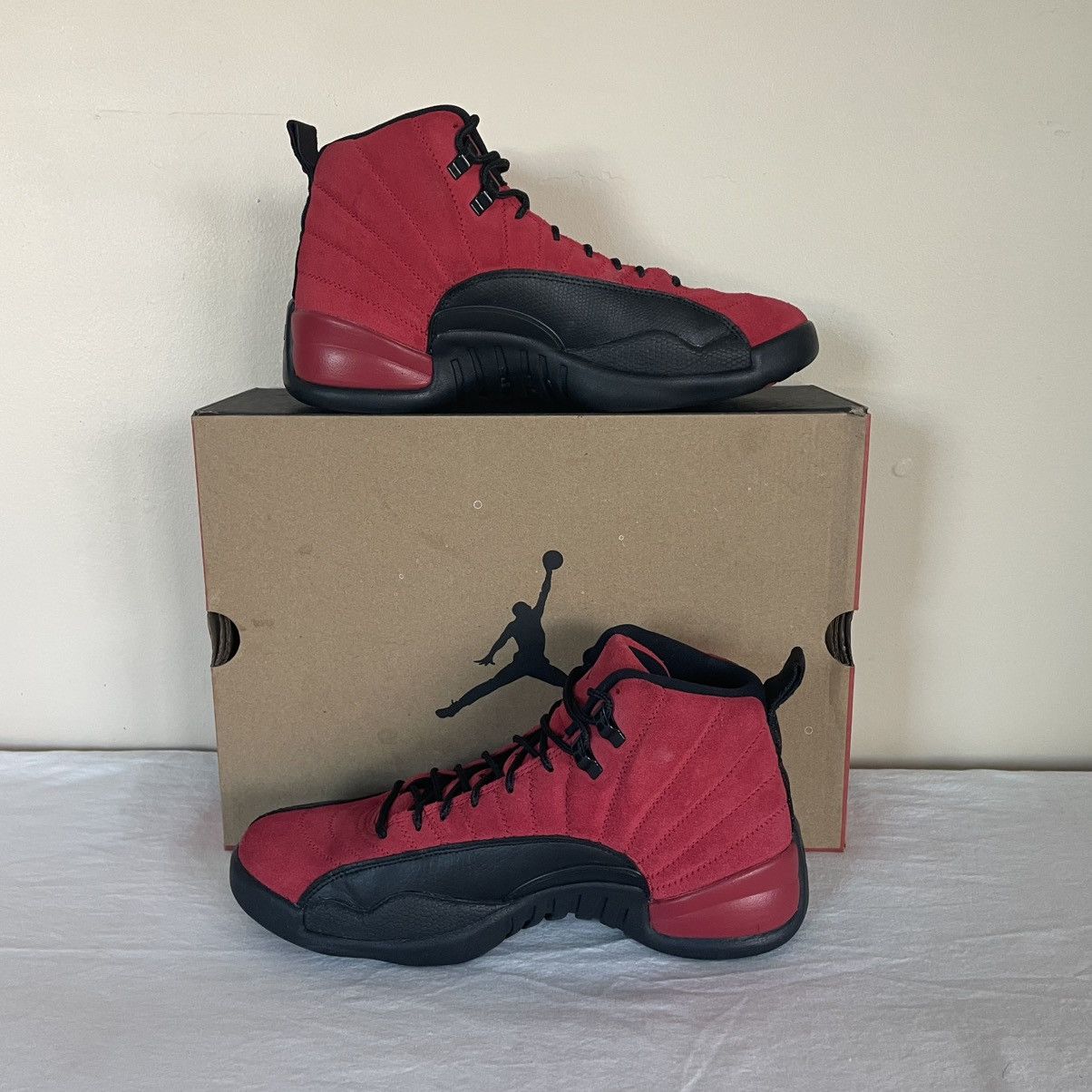 Jordan Brand × Nike Nike Air Jordan 12 Retro Reverse Flu Game Mens US Size 9.5 Size US 9.5 / EU 42-43 - 2 Thumbnail
