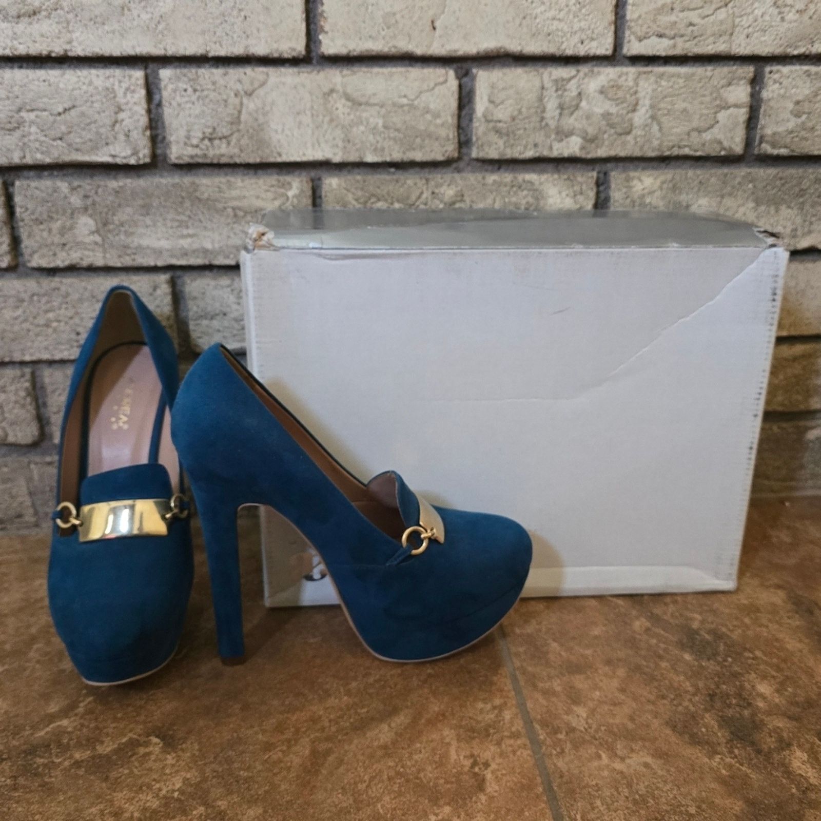 Other Blue | ANDREA | Gold Detailed Heels Size US 8 / IT 38 - 1 Thumbnail