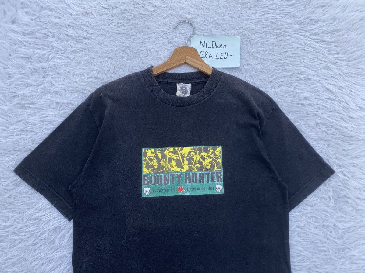 Bounty Hunter Rare Vtg 90s Bounty Hunter Army Wear Gas Mask Skulls Tshirt Size US S / EU 44-46 / 1 - 2 Thumbnail