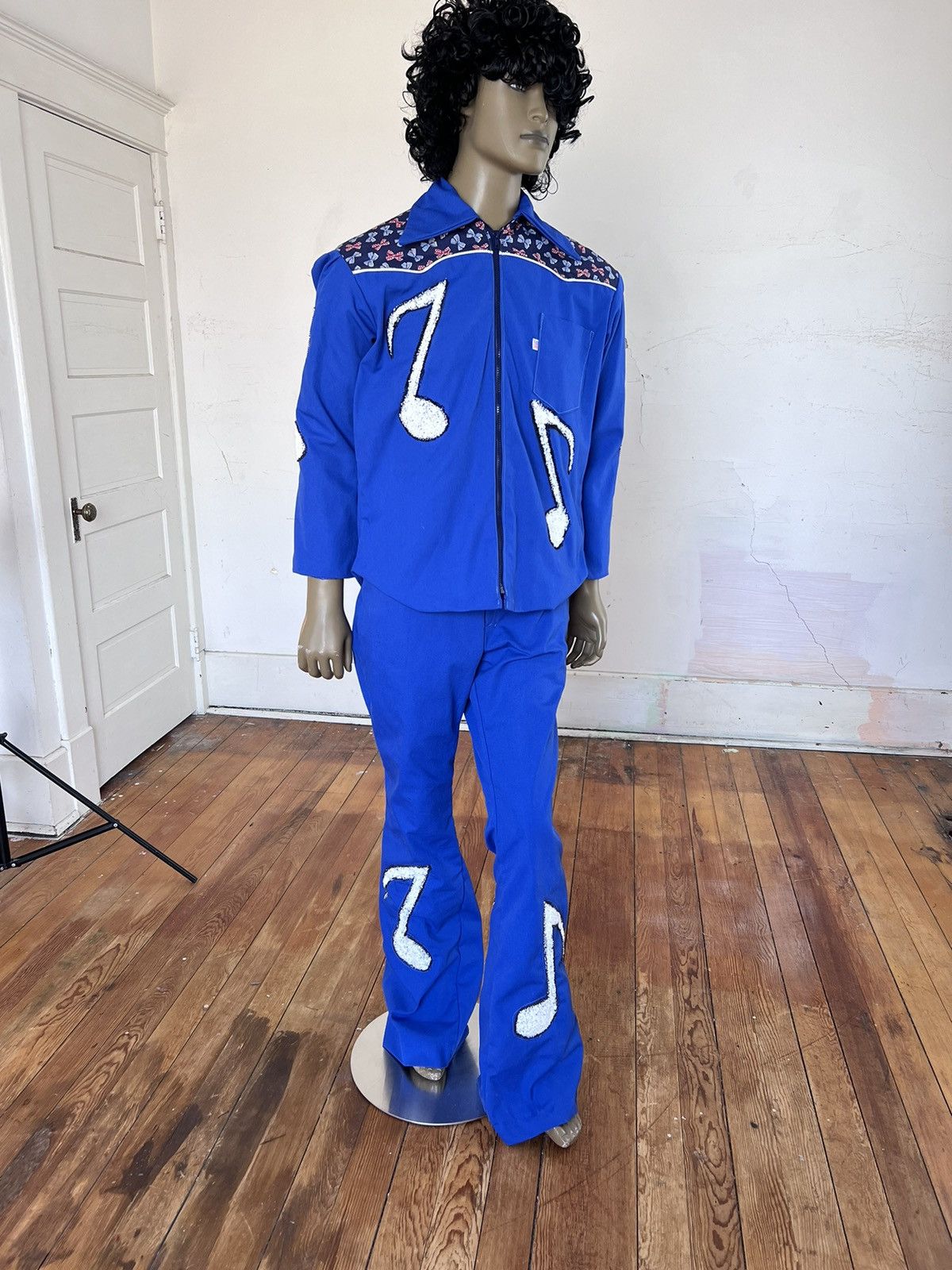 Other Men’s Embroidered Western Suit 42 musical Notes By A Herman Size 42L - 3 Thumbnail