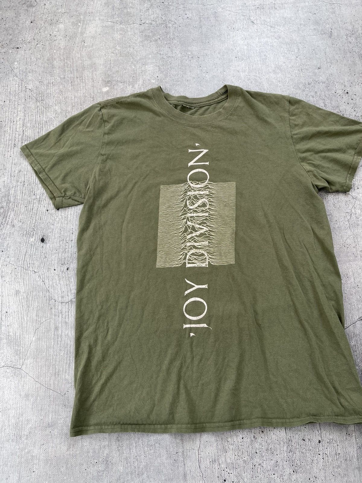 Band Tees × Joy Division Vintage Y2K Joy Division tShirt tee Size US S / EU 44-46 / 1 - 2 Thumbnail