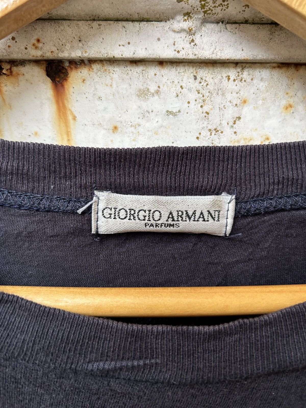Vintage Vintage 90s Giorgio Armani Shot Sleeve T-shirt Size US L / EU 52-54 / 3 - 5 Thumbnail