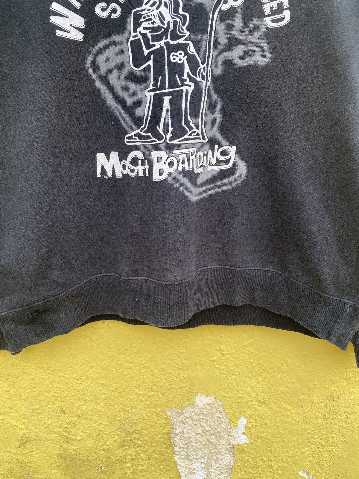 Vintage Vintage Mosh boarding surf boarding sweatshirt Size US L / EU 52-54 / 3 - 7 Thumbnail