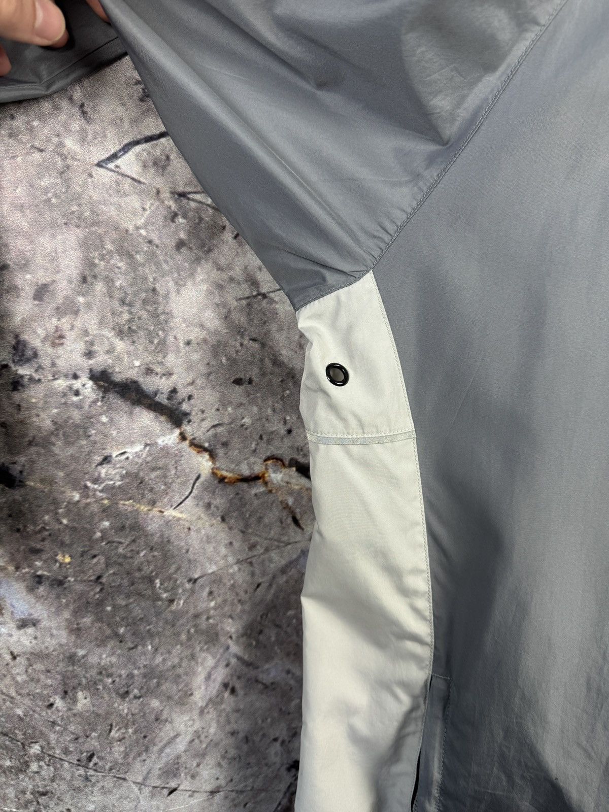 Nike Men’s Vintage Gray Nike Windbreaker Size XL Size US XL / EU 56 / 4 - 15 Thumbnail