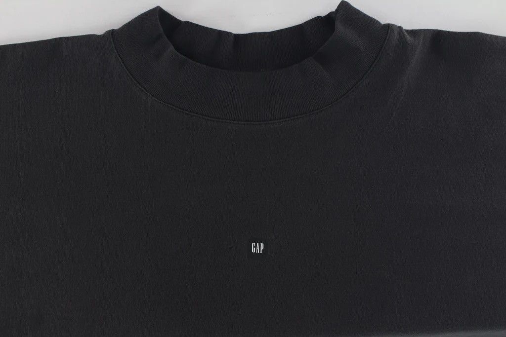 Balenciaga × Gap × Kanye West Yeezy Gap Logo No Seam Tee Black Large Size US L / EU 52-54 / 3 - 3 Thumbnail