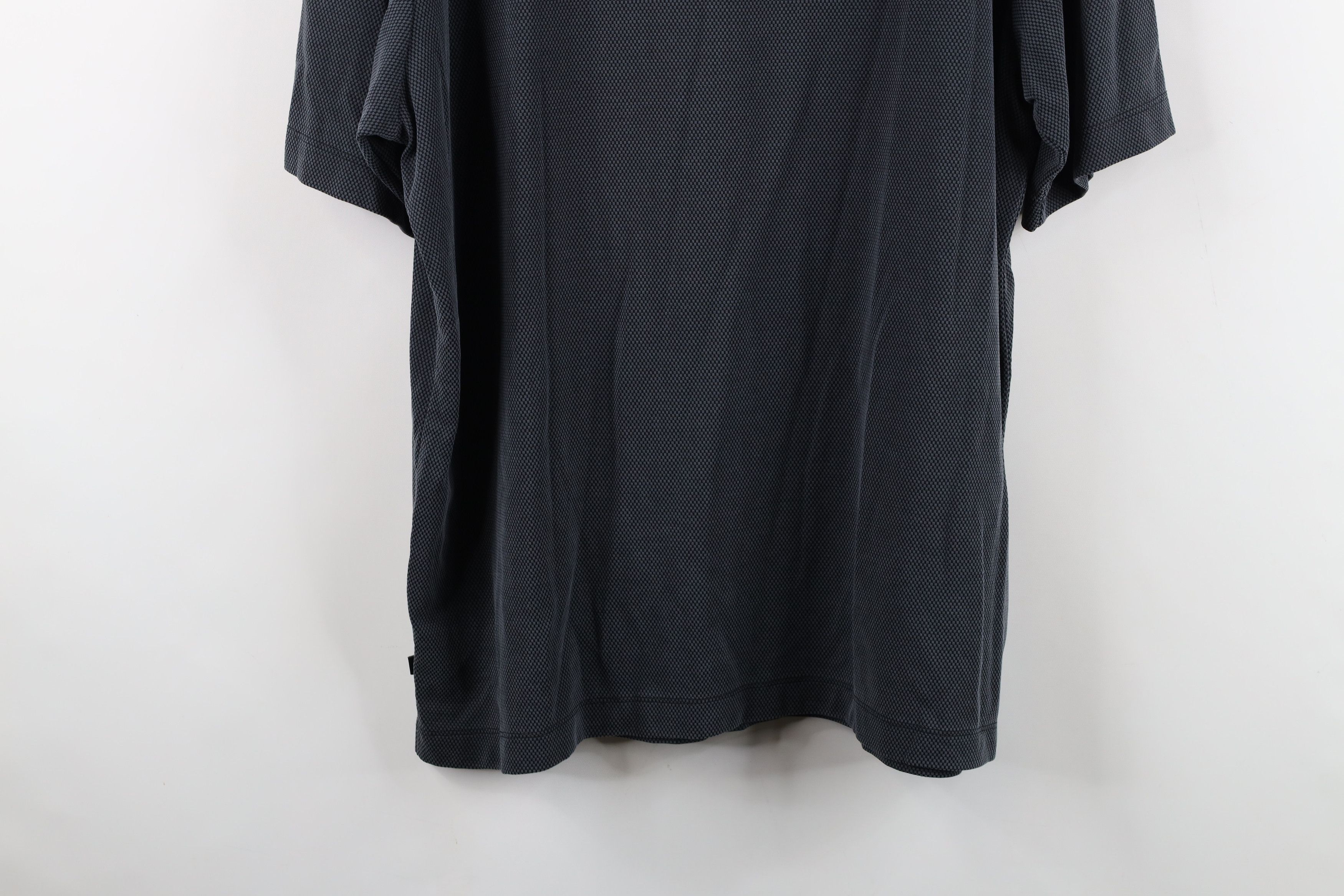 Tommy Bahama Vintage Tommy Bahama Silk Blend Thermal Knit Golf Polo Shirt Size US L / EU 52-54 / 3 - 15 Thumbnail