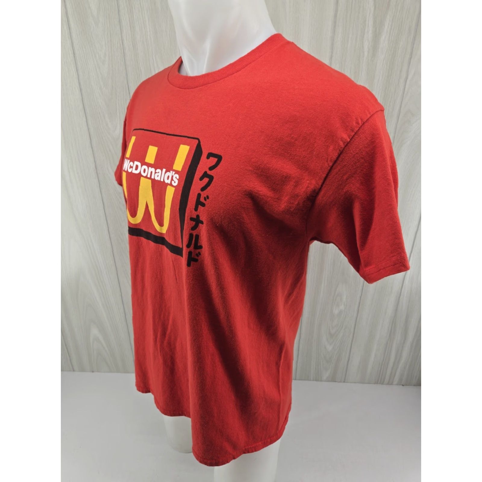 Gildan VINTAGE WCDonalds Shirt Mens LARGE Red Anime Crew Member Japanese Graphic Tee Size US L / EU 52-54 / 3 - 5 Thumbnail