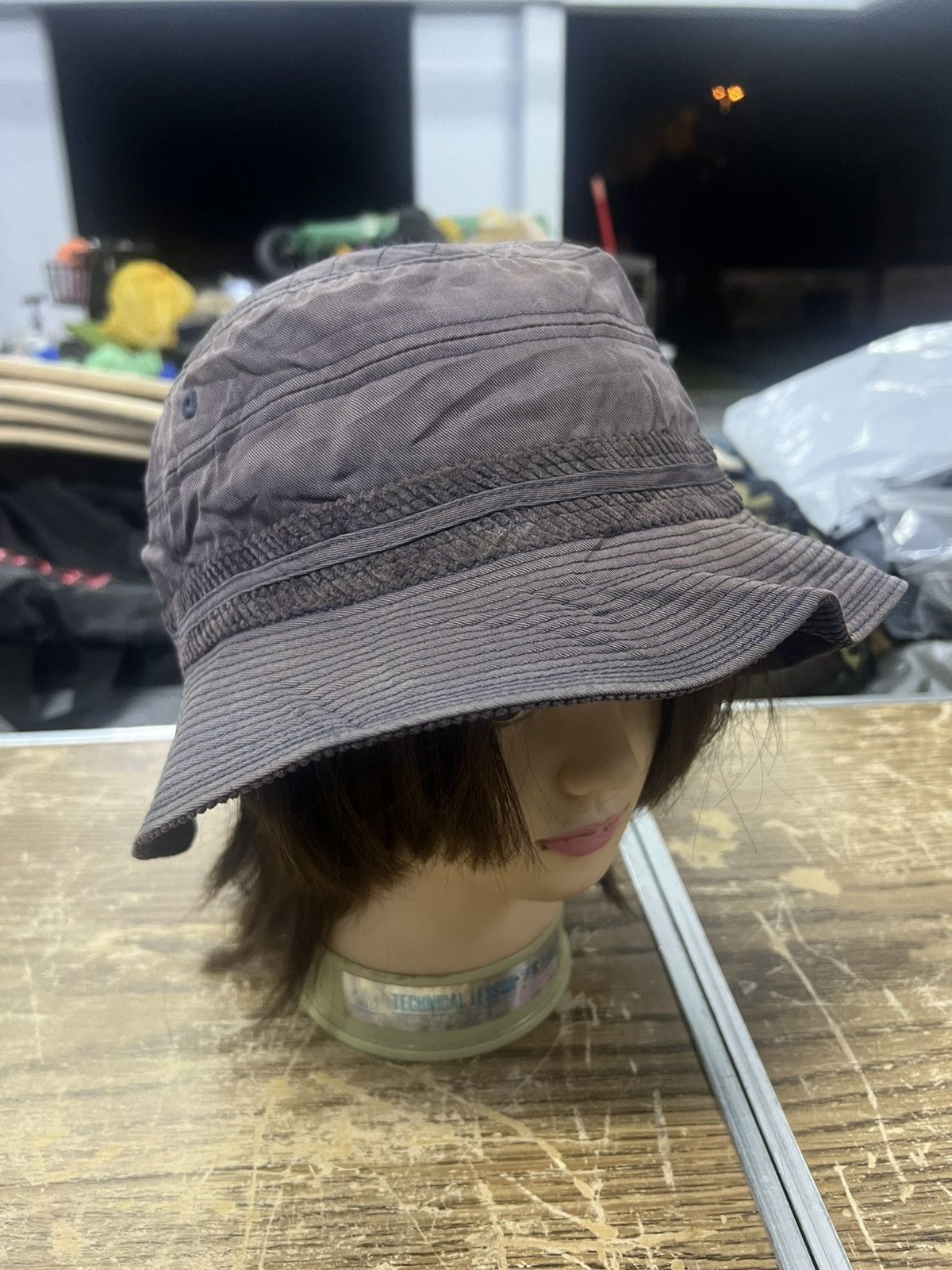 THRASHED FADED BUCKET HAT