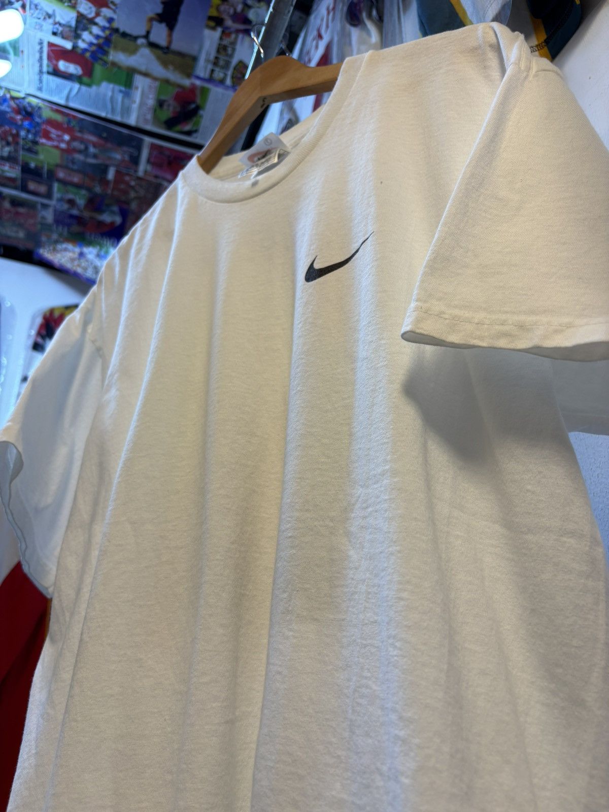 Nike Vintage Nike Football T-Shirt Size US L / EU 52-54 / 3 - 3 Thumbnail