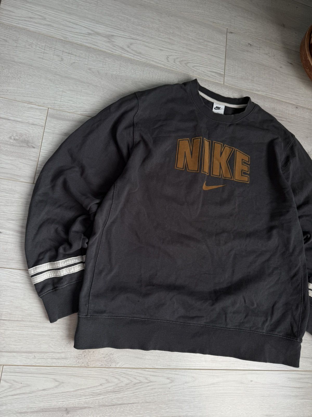Nike Nike Sweatshirt Vintage logo hype Size US L / EU 52-54 / 3 - 2 Thumbnail