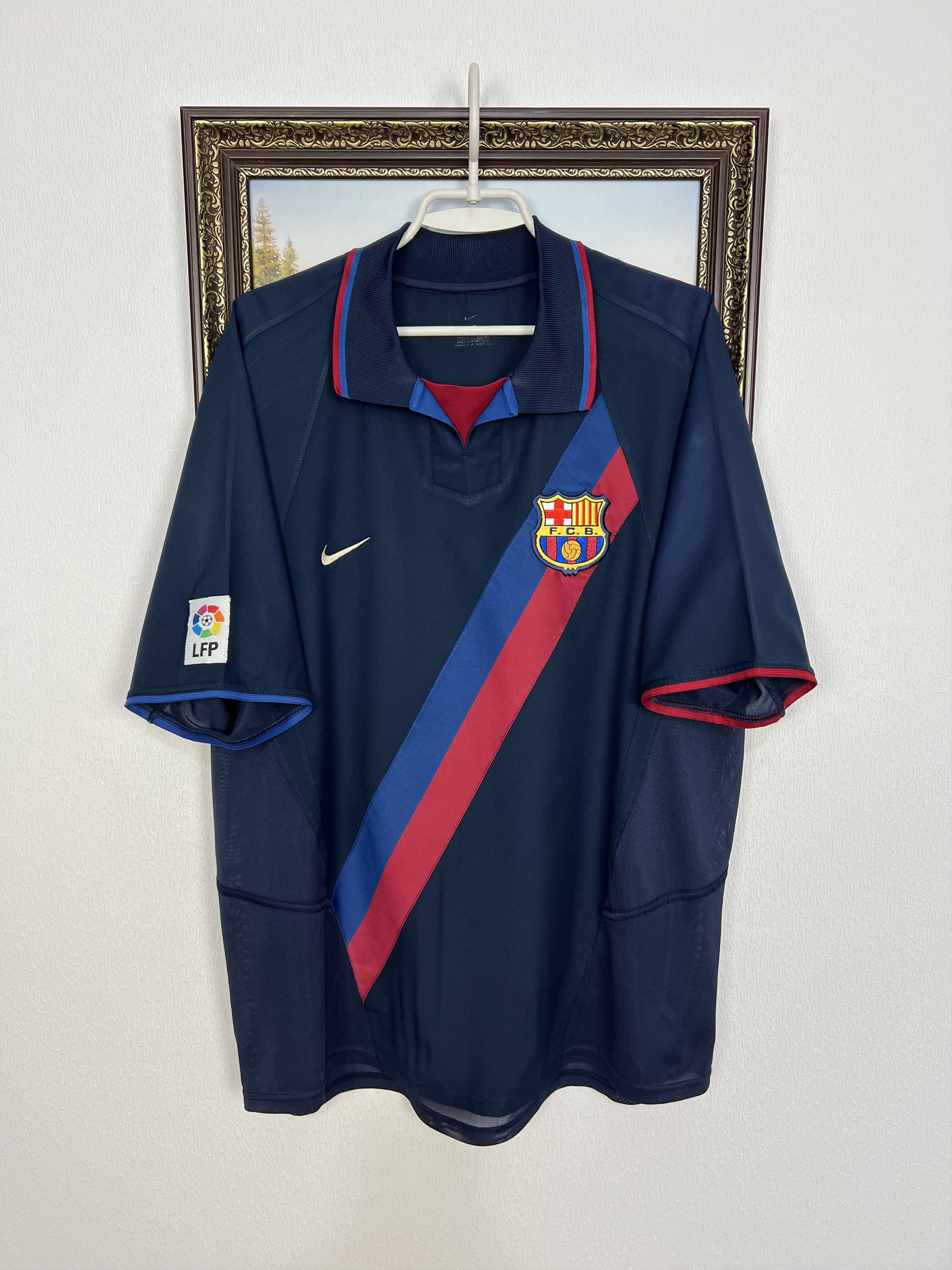 Nike Barcelona Away football shirt Soccer Jersey Camiseta Trikot Size US XL / EU 56 / 4 - 1 Thumbnail
