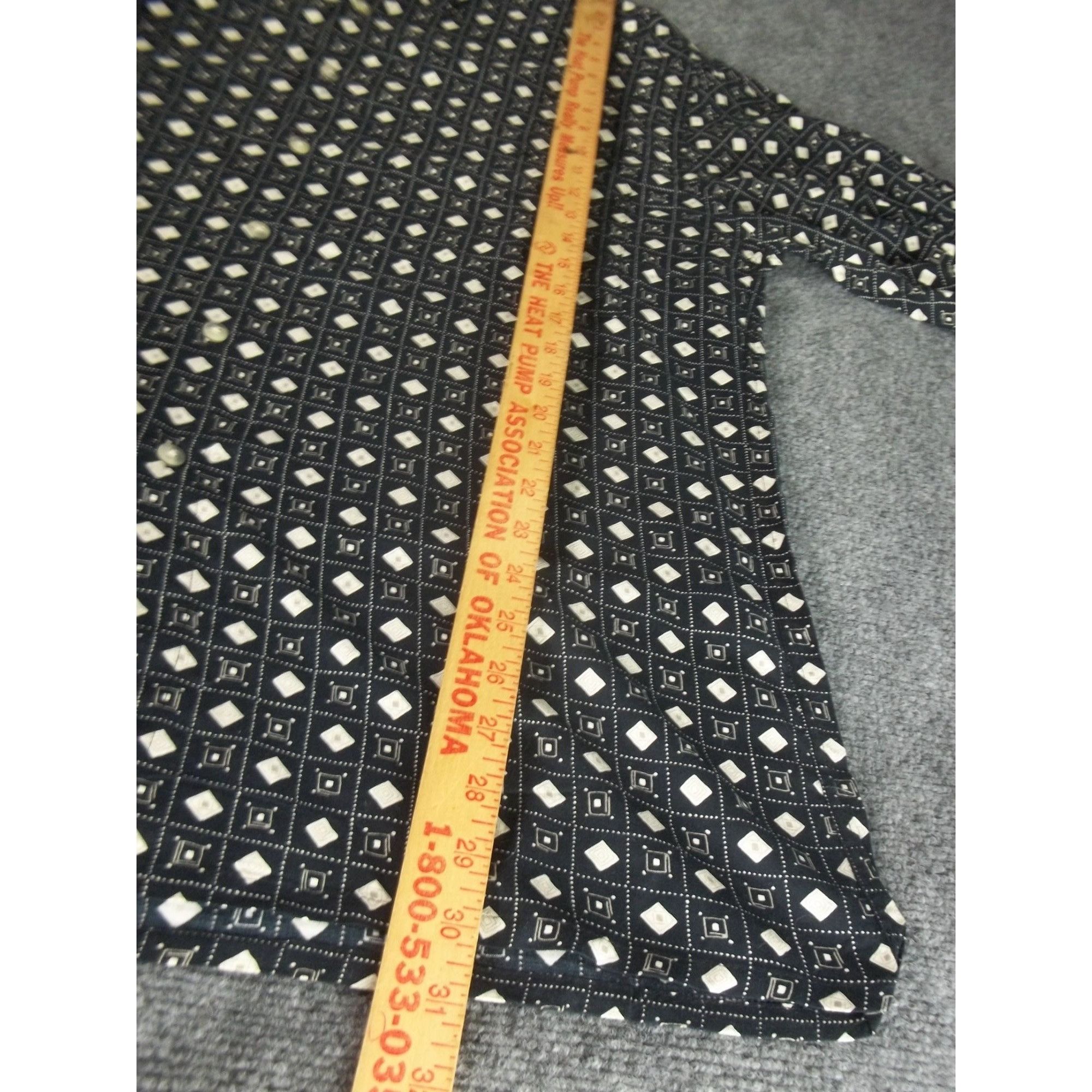 Pierre Cardin Pierre Cardin Button Up Shirt Men Sz M Geometric Print Rayon Size US M / EU 48-50 / 2 - 4 Thumbnail